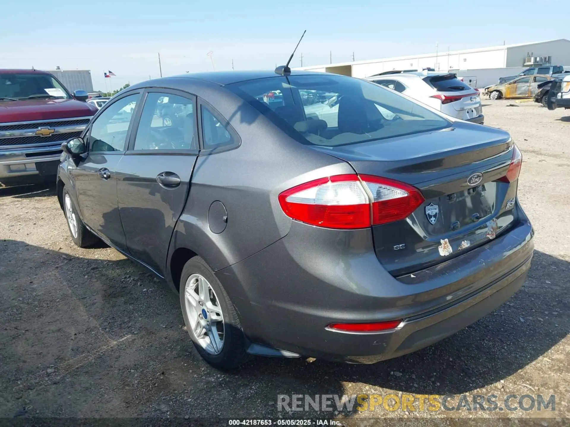 3 fotografías del automóvil dañado 3FADP4BJXKM102440 FORD FIESTA 2019