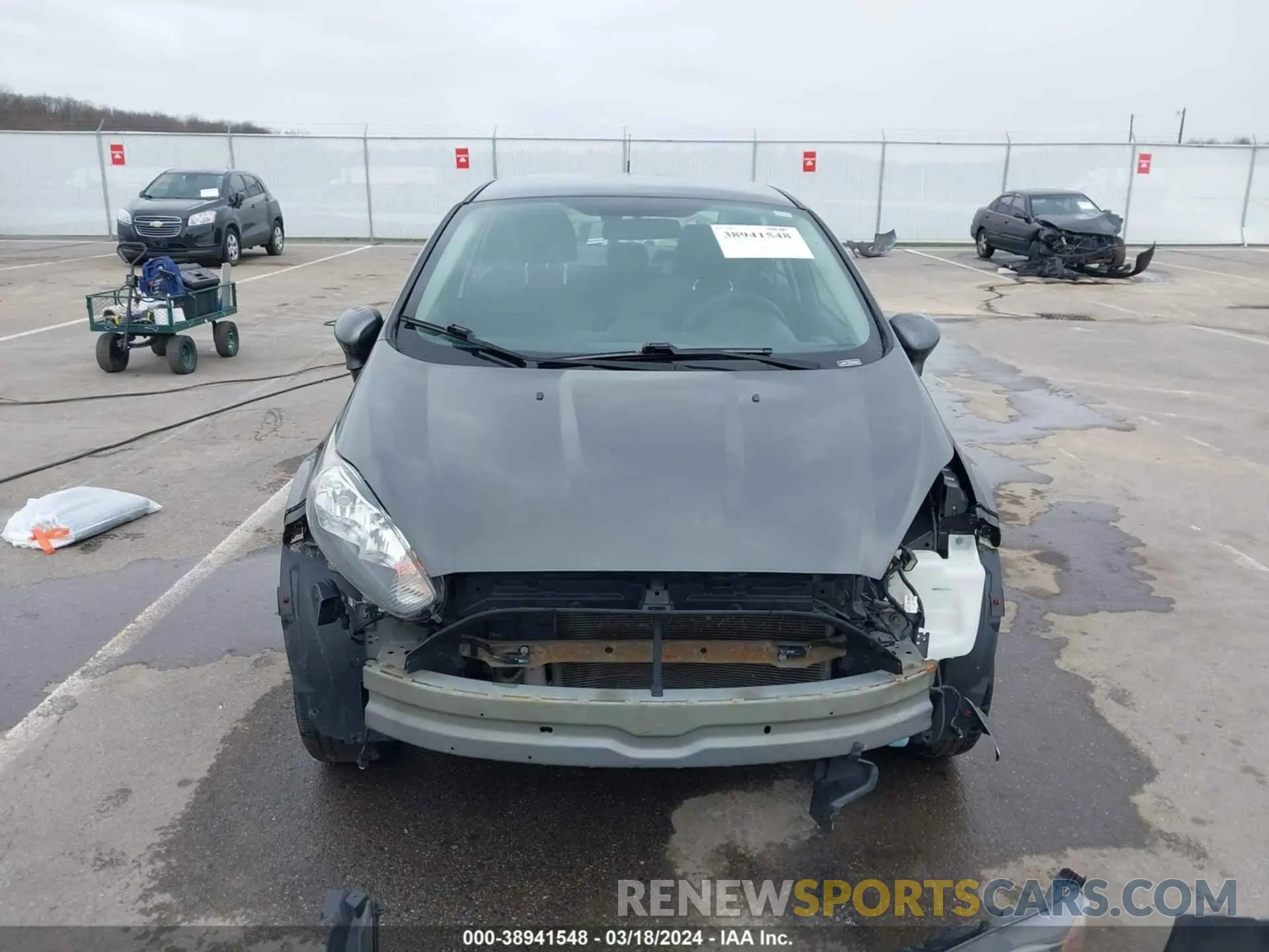 12 fotografías del automóvil dañado 3FADP4BJXKM110473 FORD FIESTA 2019