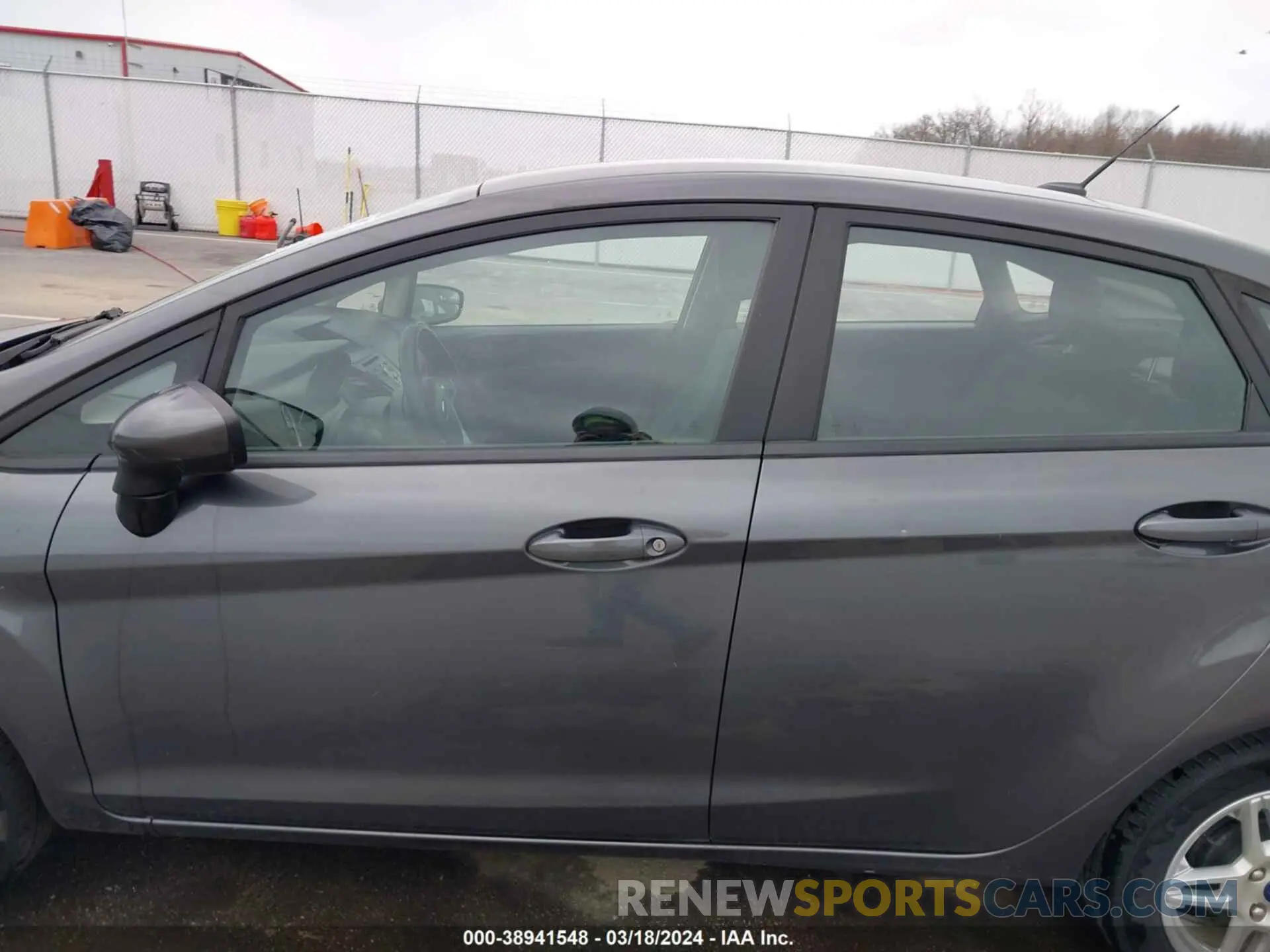 14 fotografías del automóvil dañado 3FADP4BJXKM110473 FORD FIESTA 2019