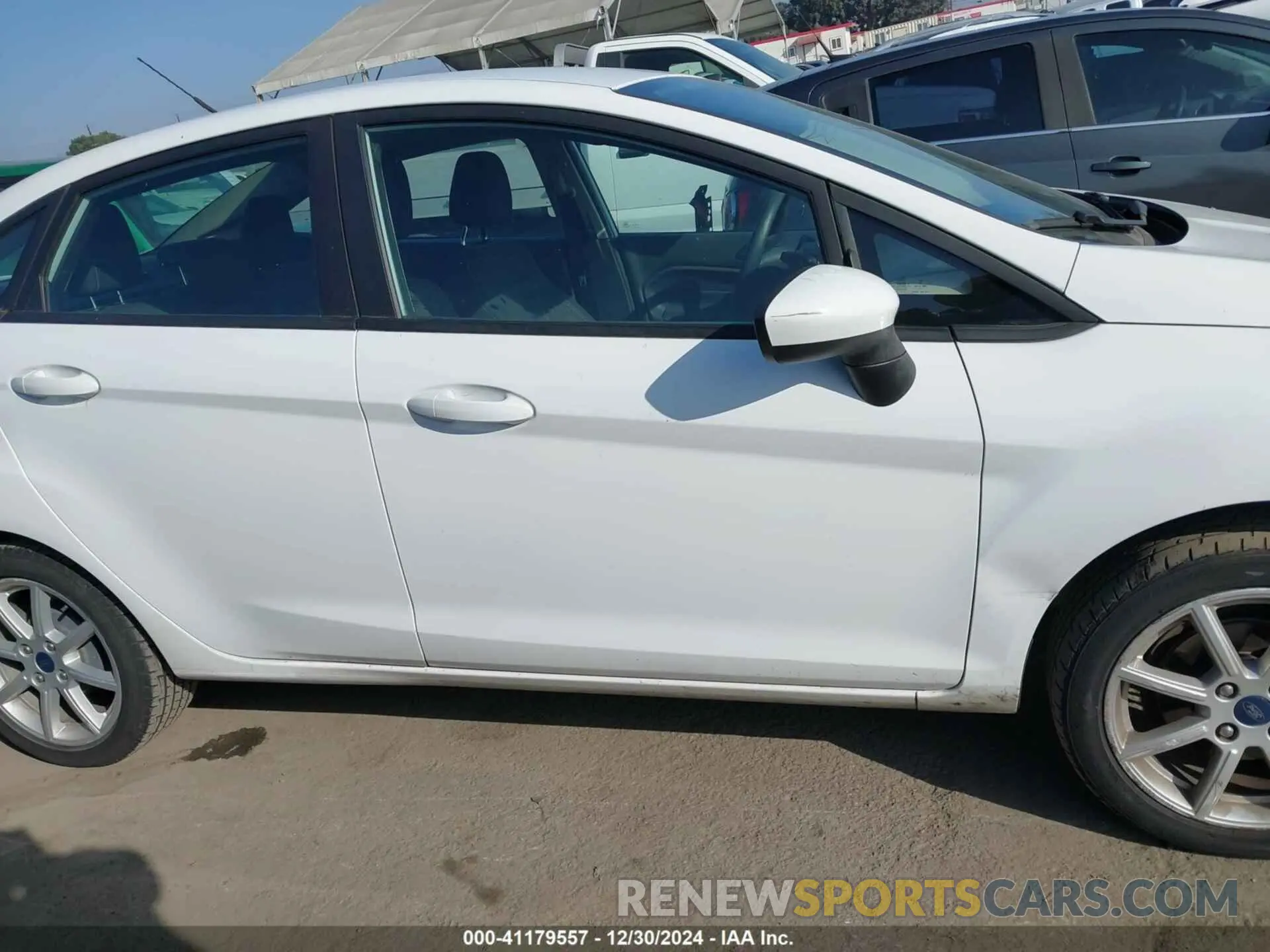 14 fotografías del automóvil dañado 3FADP4BJXKM134062 FORD FIESTA 2019