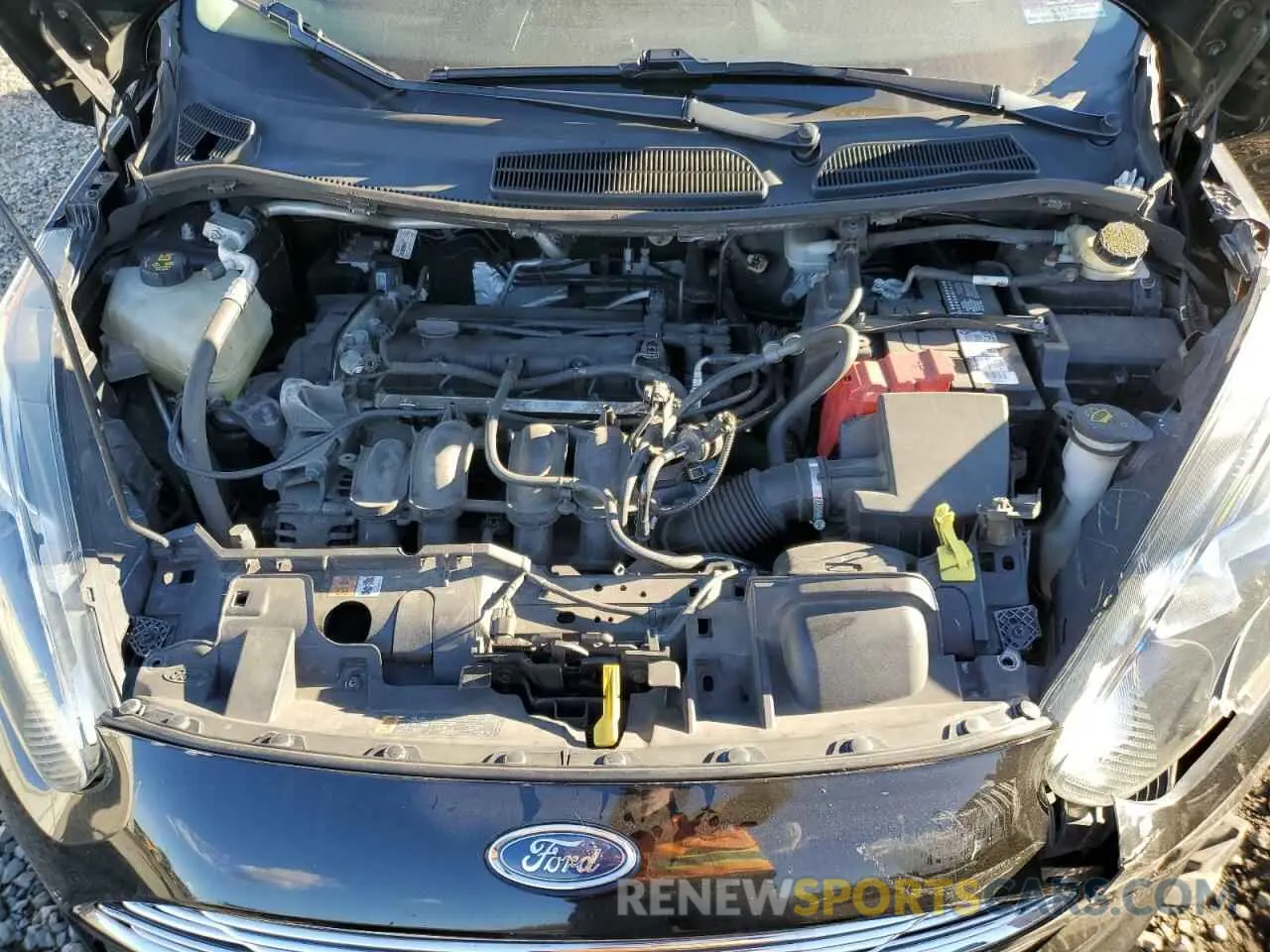 12 fotografías del automóvil dañado 3FADP4BJXKM135891 FORD FIESTA 2019