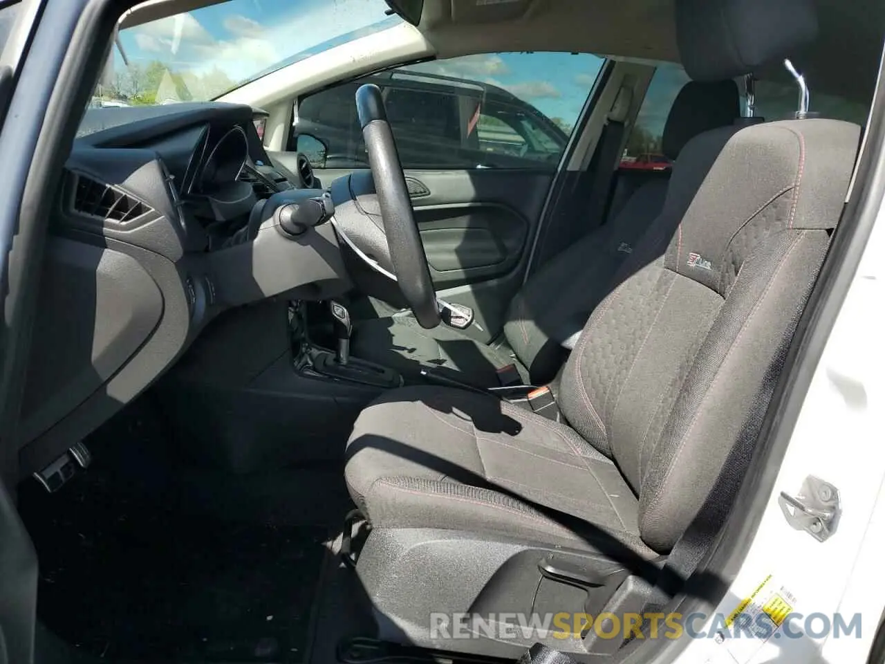 7 fotografías del automóvil dañado 3FADP4DJ1KM160014 FORD FIESTA 2019