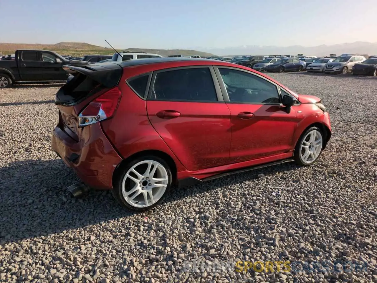 3 fotografías del automóvil dañado 3FADP4DJ4KM152585 FORD FIESTA 2019