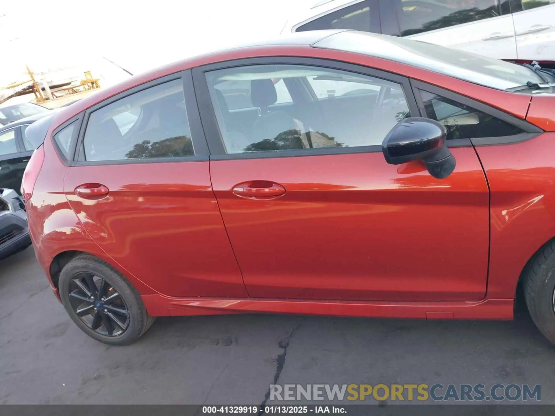 14 fotografías del automóvil dañado 3FADP4DJXKM122958 FORD FIESTA 2019