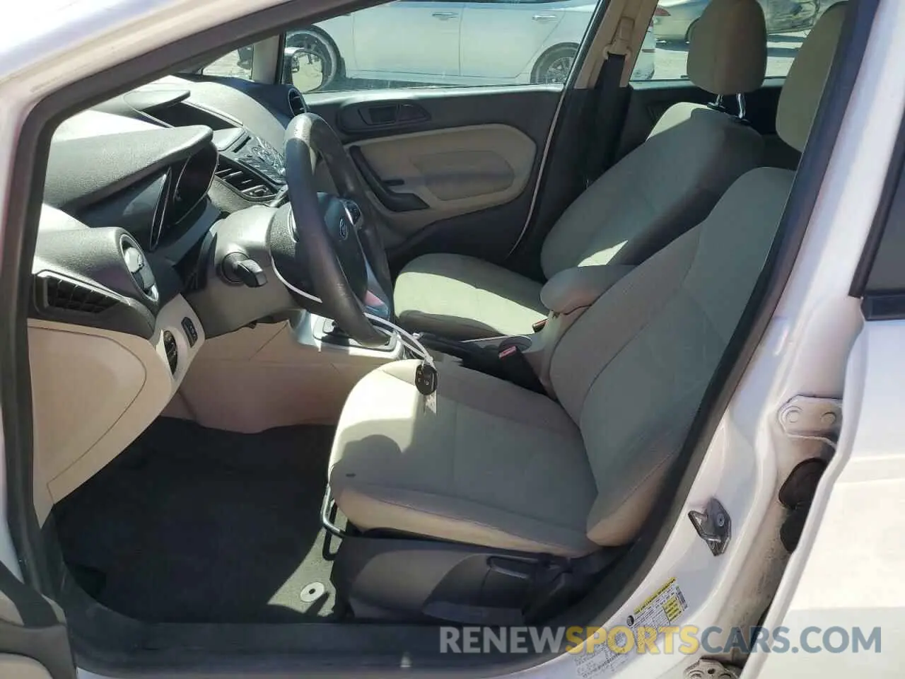 7 fotografías del automóvil dañado 3FADP4EJ0KM124135 FORD FIESTA 2019