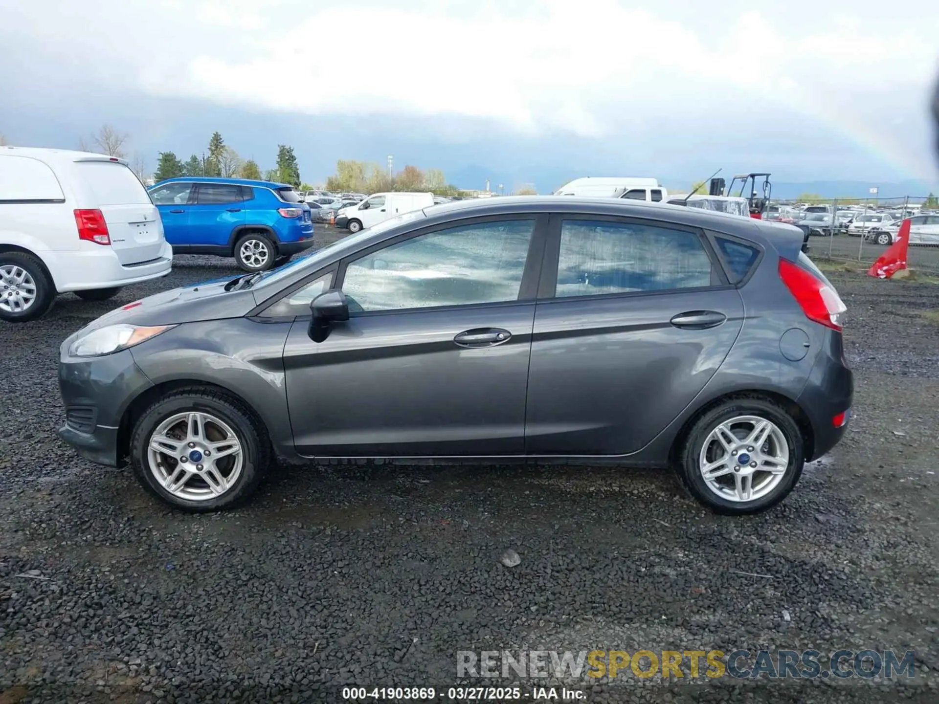 14 fotografías del automóvil dañado 3FADP4EJ1KM116206 FORD FIESTA 2019