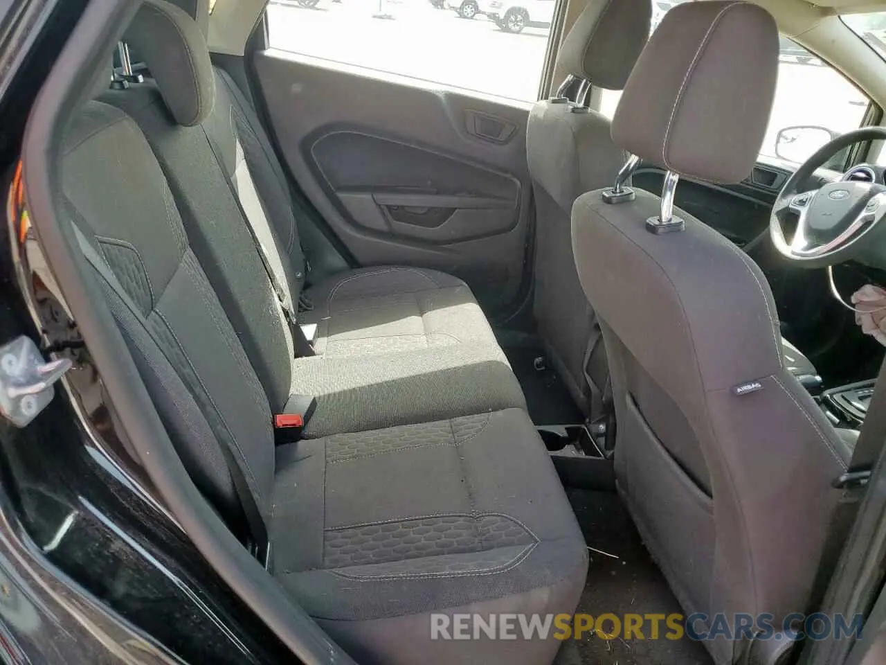 10 fotografías del automóvil dañado 3FADP4EJ1KM143311 FORD FIESTA 2019