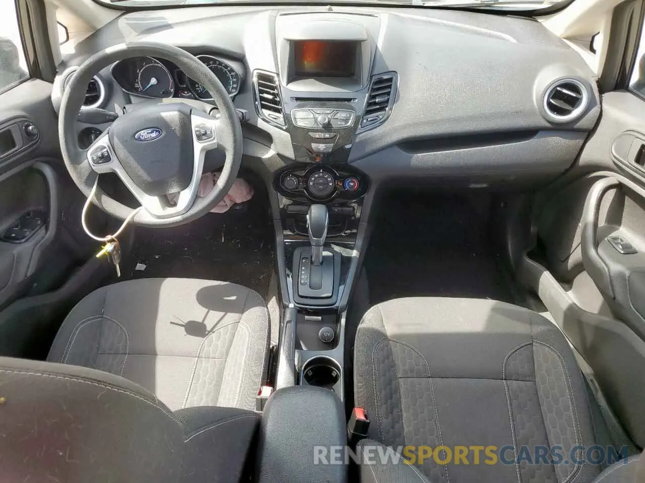 8 fotografías del automóvil dañado 3FADP4EJ1KM143311 FORD FIESTA 2019