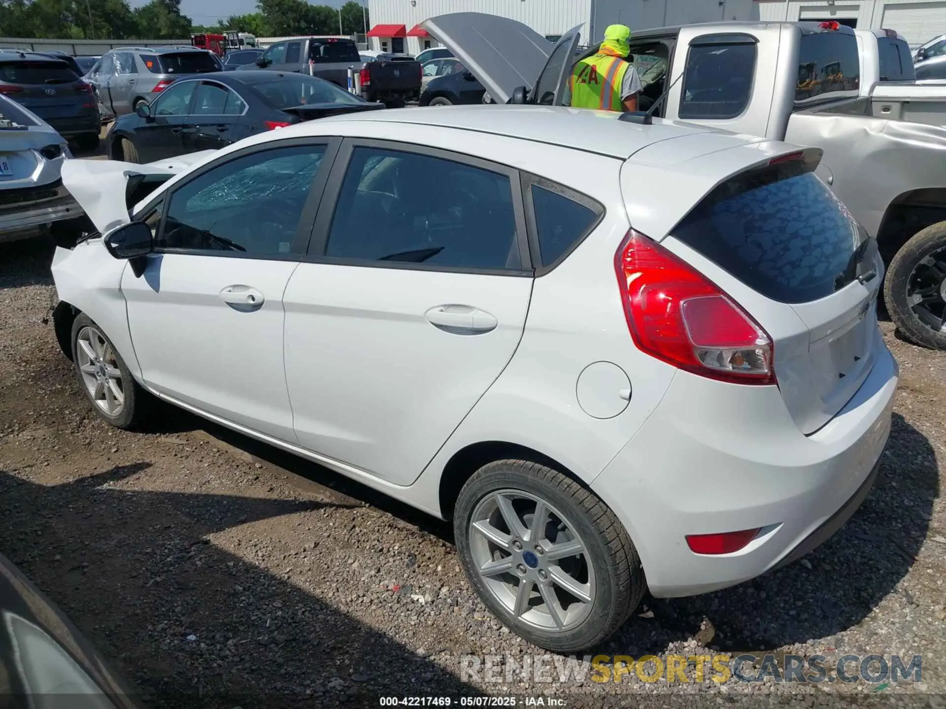 3 fotografías del automóvil dañado 3FADP4EJ1KM144362 FORD FIESTA 2019