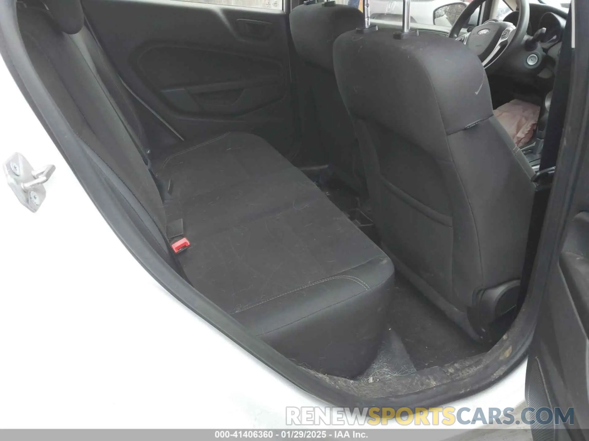 8 fotografías del automóvil dañado 3FADP4EJ1KM162313 FORD FIESTA 2019