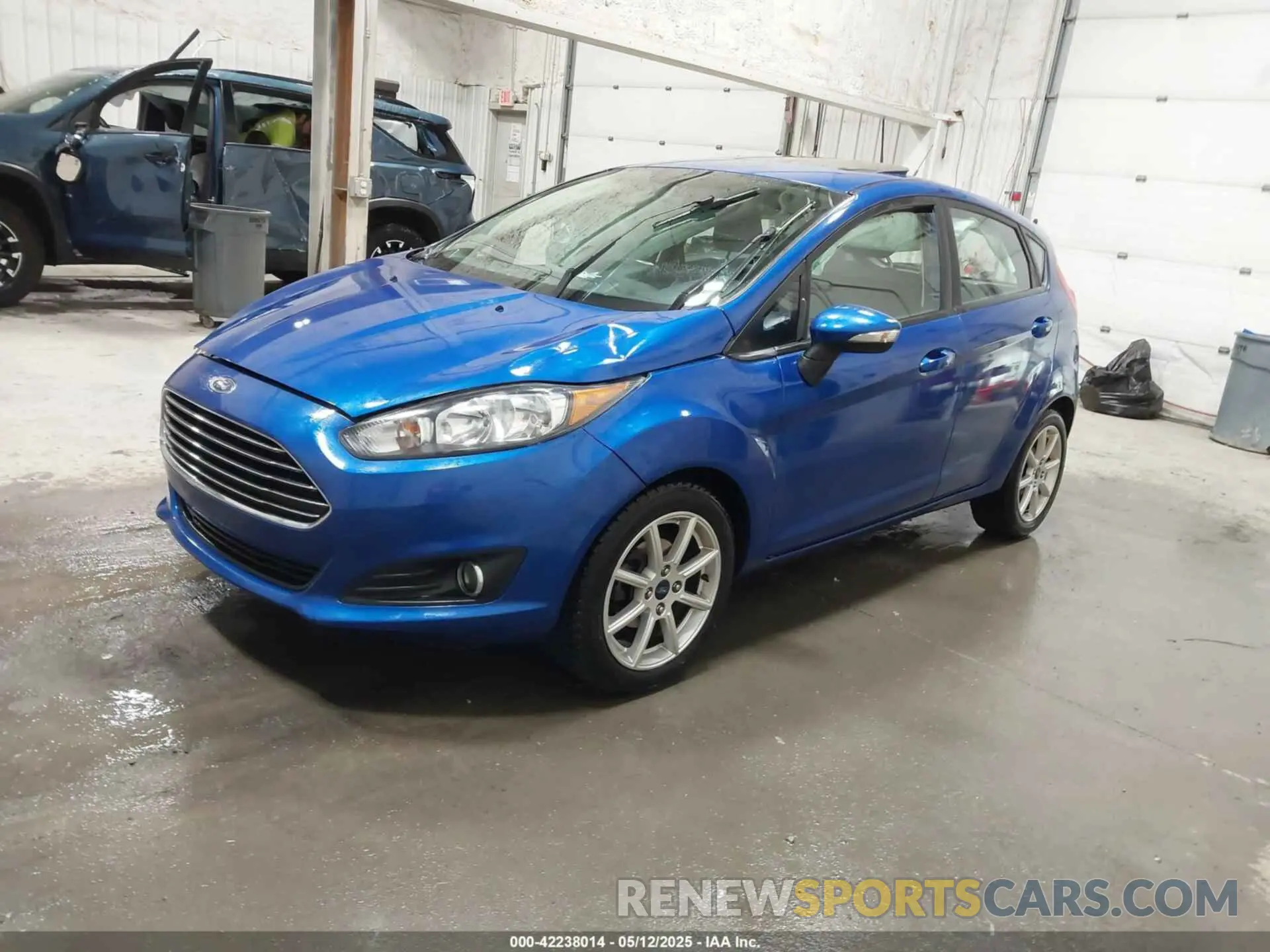 2 fotografías del automóvil dañado 3FADP4EJ2KM122032 FORD FIESTA 2019