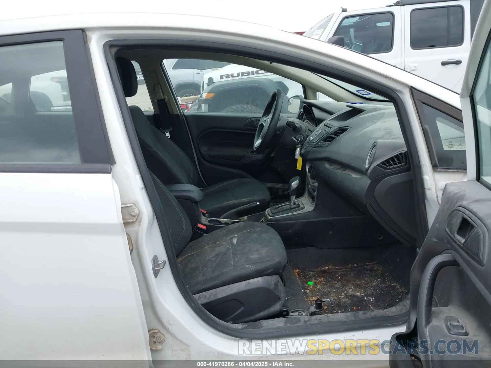 5 fotografías del automóvil dañado 3FADP4EJ2KM157184 FORD FIESTA 2019