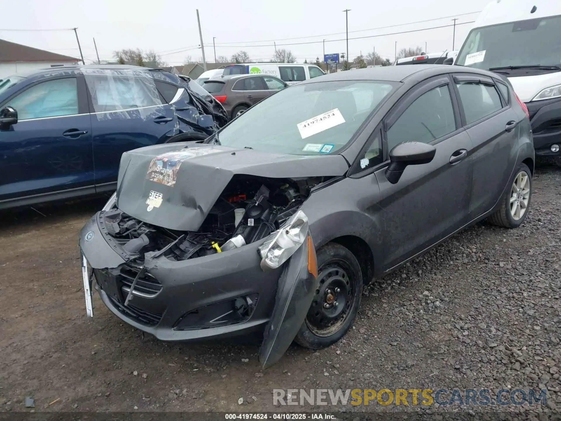 2 fotografías del automóvil dañado 3FADP4EJ3KM137591 FORD FIESTA 2019