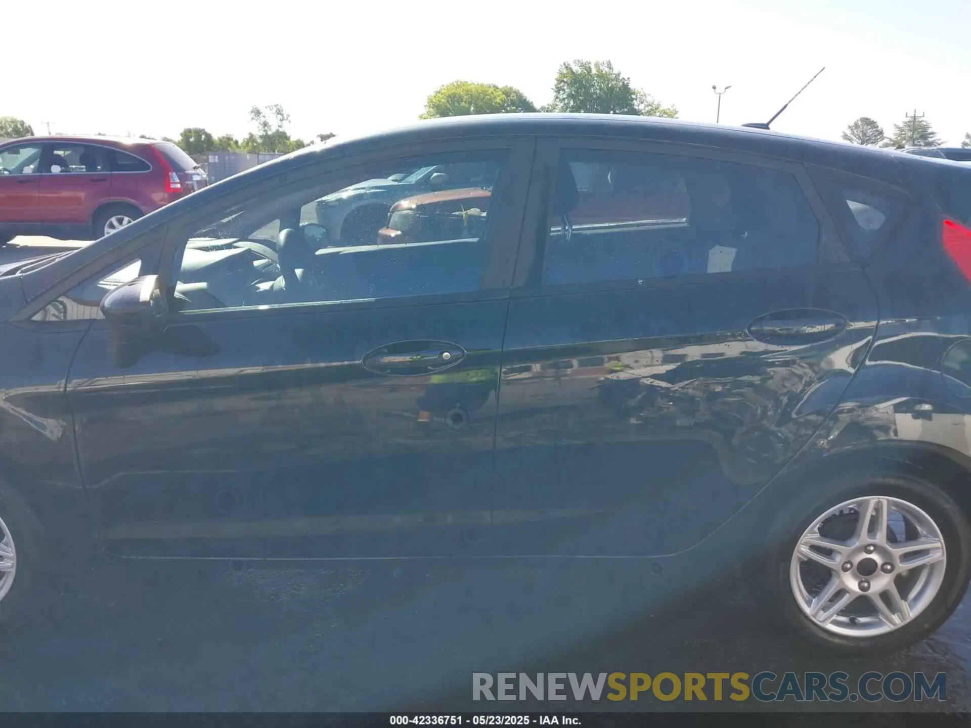 14 fotografías del automóvil dañado 3FADP4EJ3KM141754 FORD FIESTA 2019