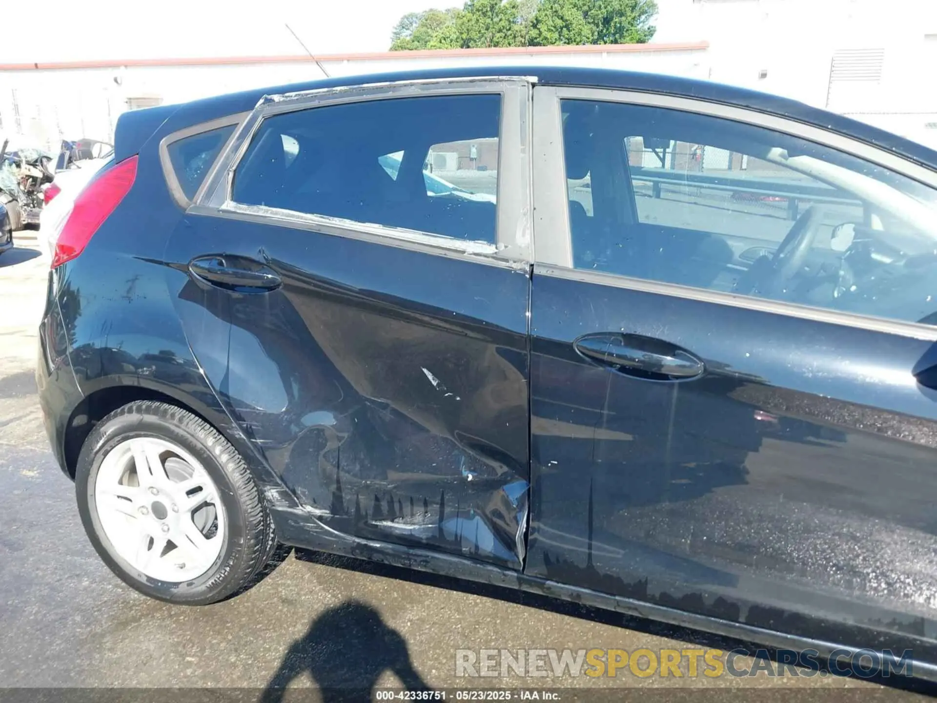 6 fotografías del automóvil dañado 3FADP4EJ3KM141754 FORD FIESTA 2019