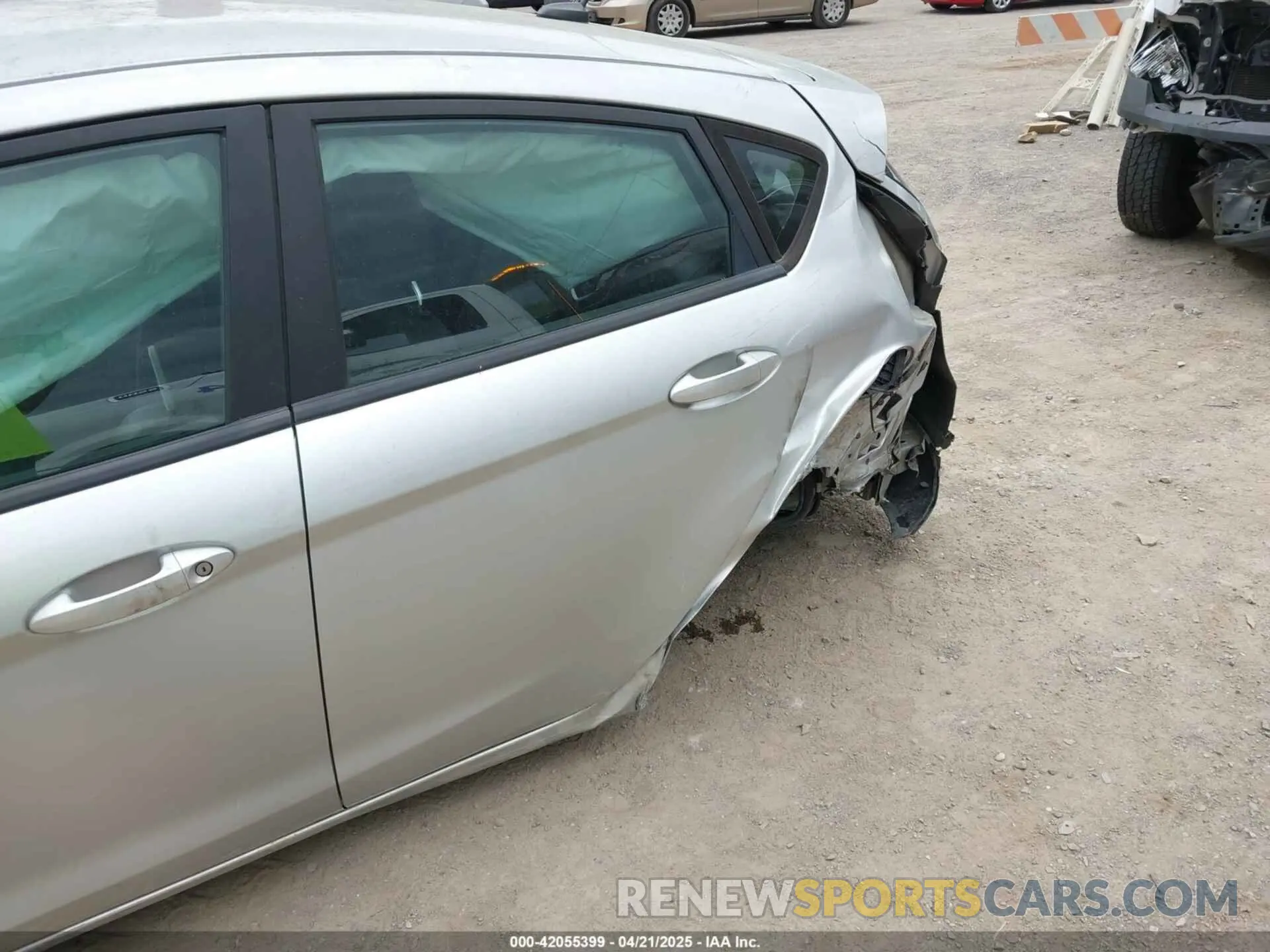 6 fotografías del automóvil dañado 3FADP4EJ3KM145397 FORD FIESTA 2019