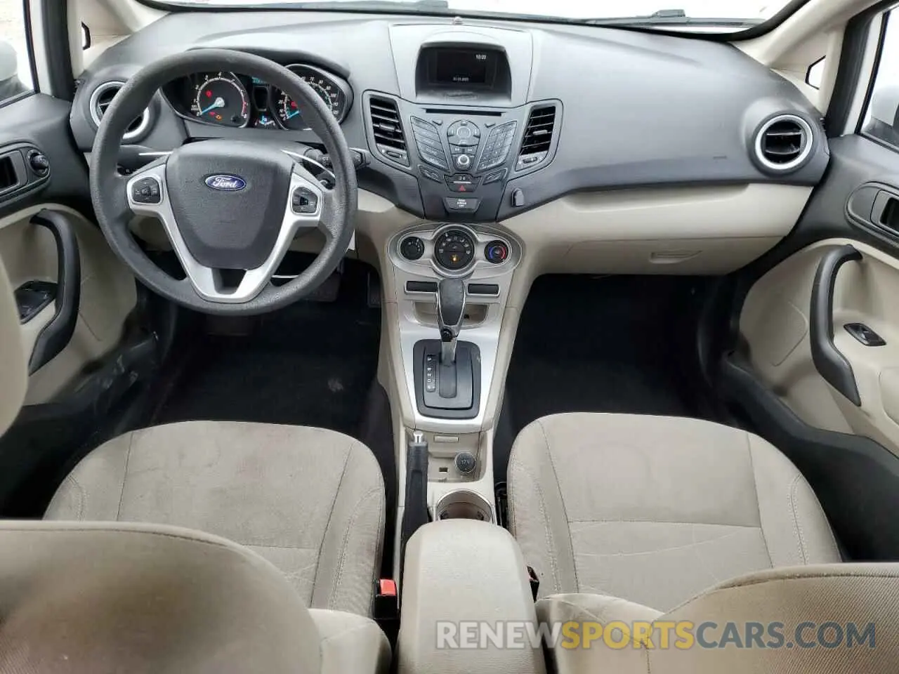 8 fotografías del automóvil dañado 3FADP4EJ4KM140399 FORD FIESTA 2019