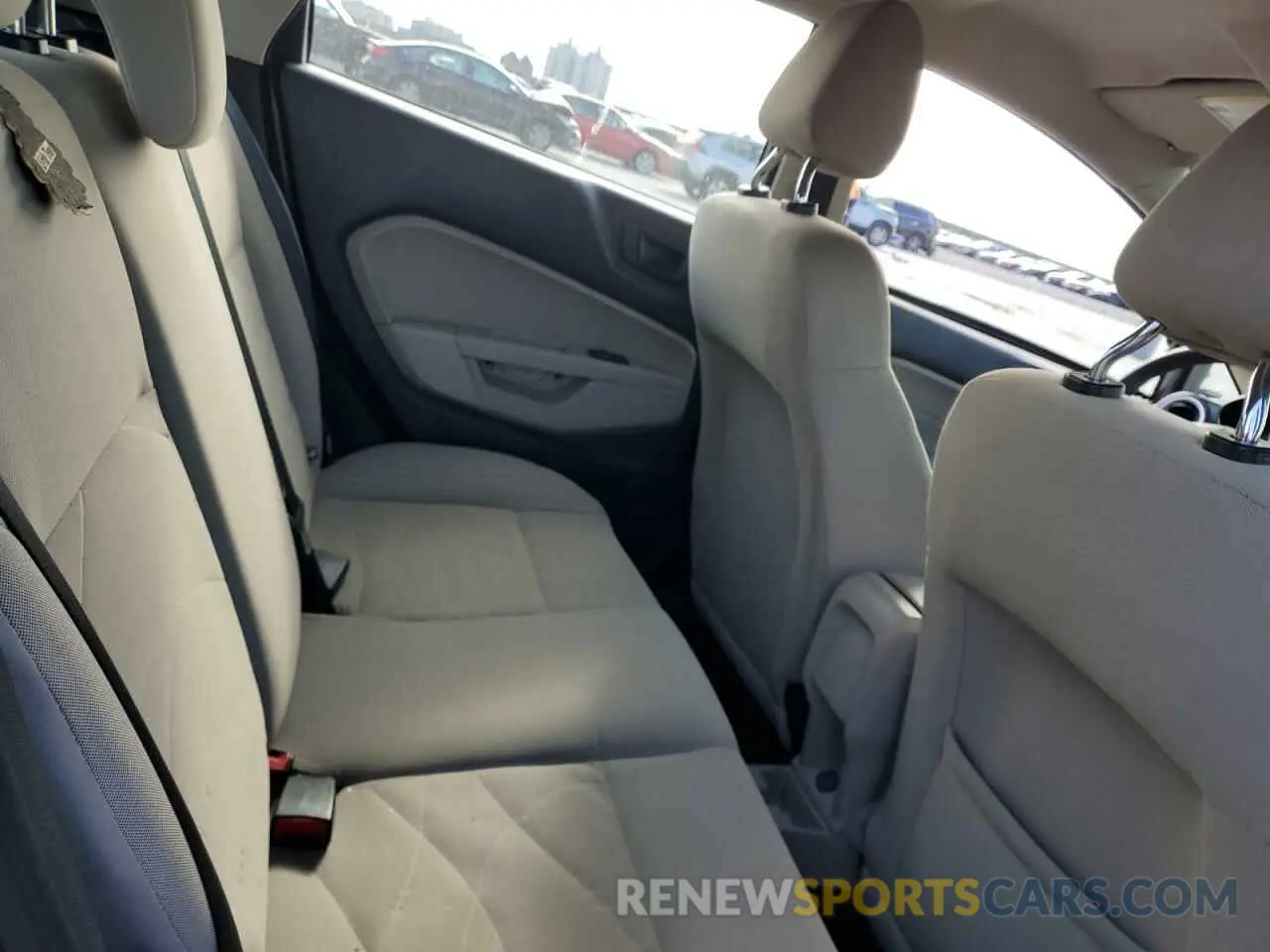10 fotografías del automóvil dañado 3FADP4EJ7KM102181 FORD FIESTA 2019