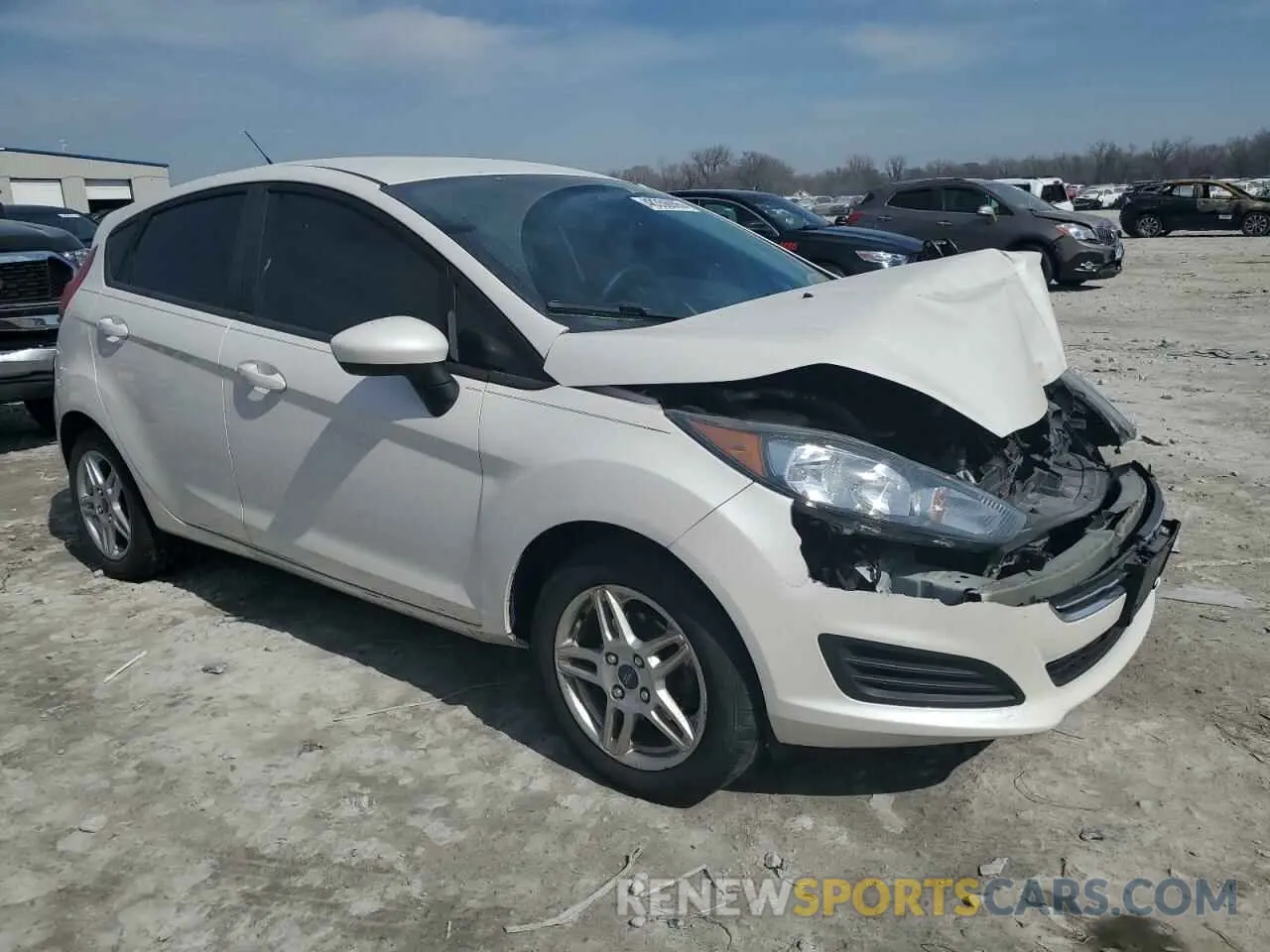 4 fotografías del automóvil dañado 3FADP4EJ7KM129929 FORD FIESTA 2019