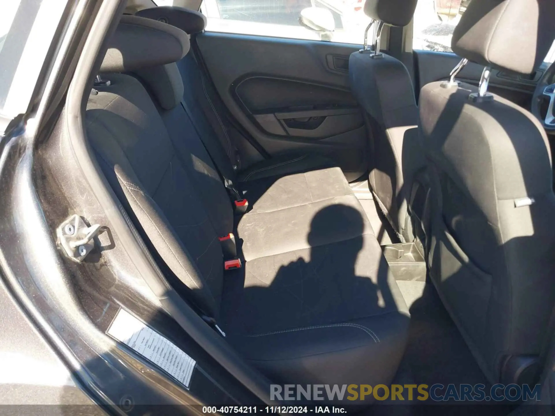 8 fotografías del automóvil dañado 3FADP4EJ7KM138162 FORD FIESTA 2019