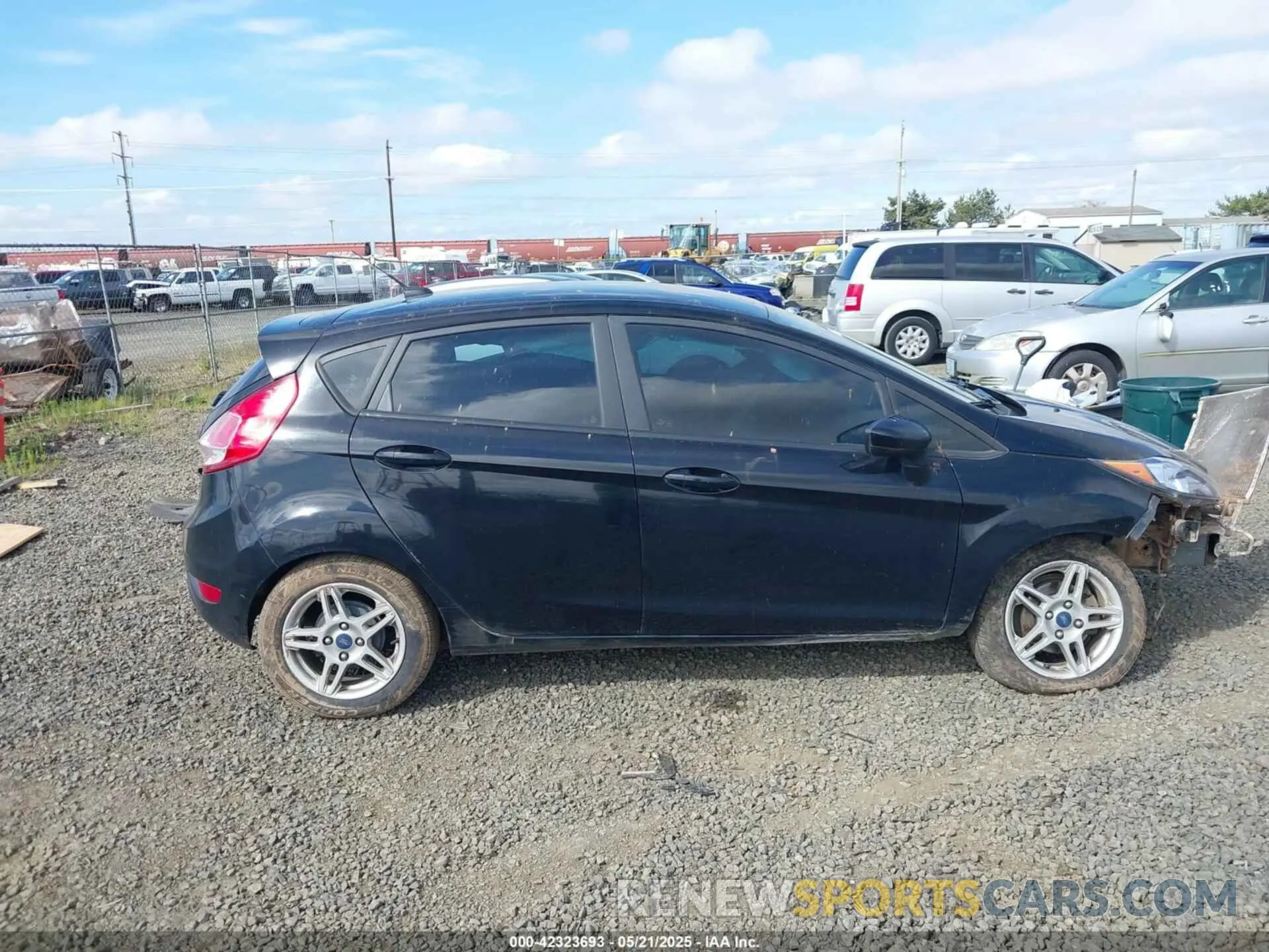 14 fotografías del automóvil dañado 3FADP4EJ8KM113559 FORD FIESTA 2019