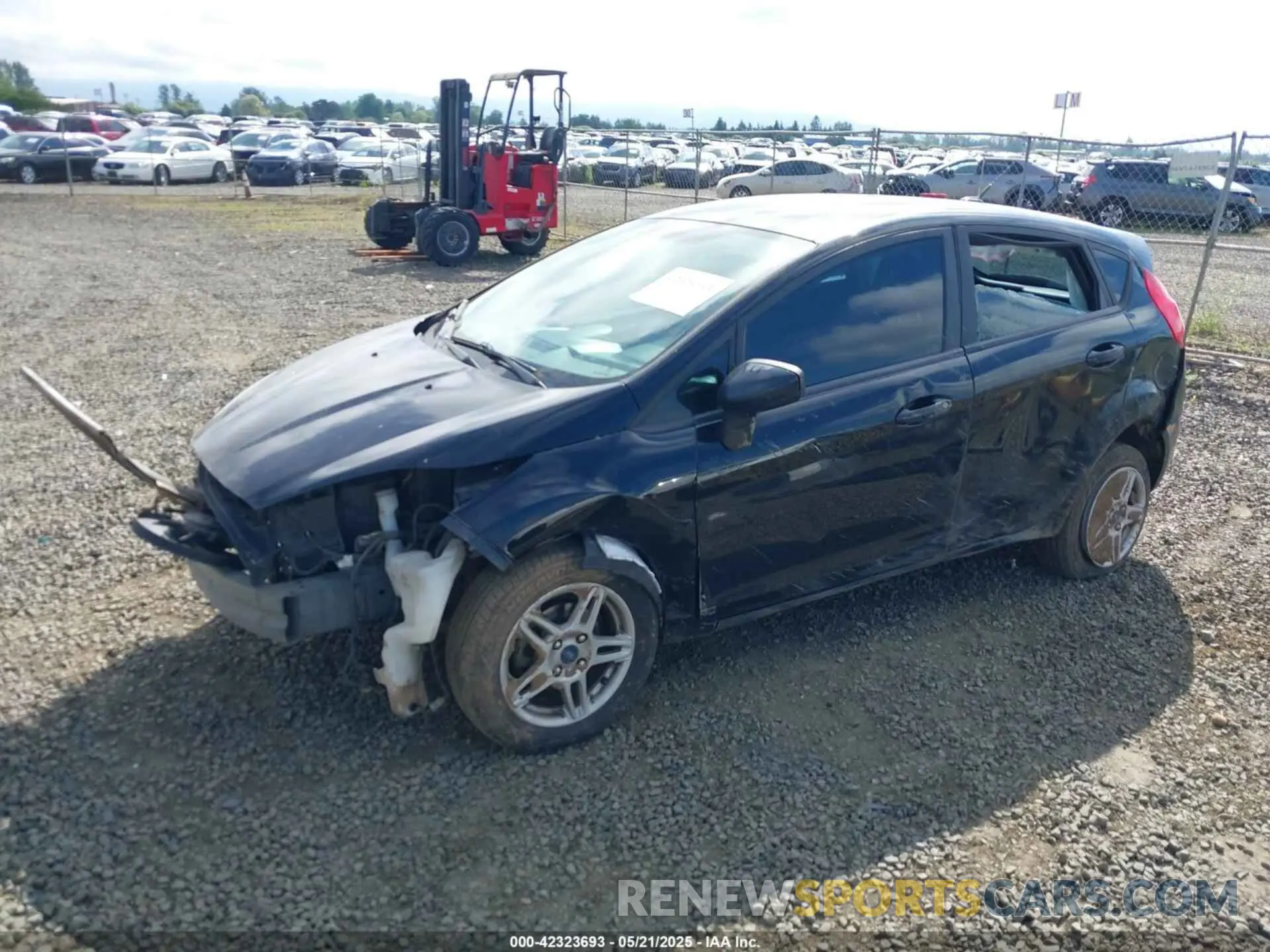 2 fotografías del automóvil dañado 3FADP4EJ8KM113559 FORD FIESTA 2019