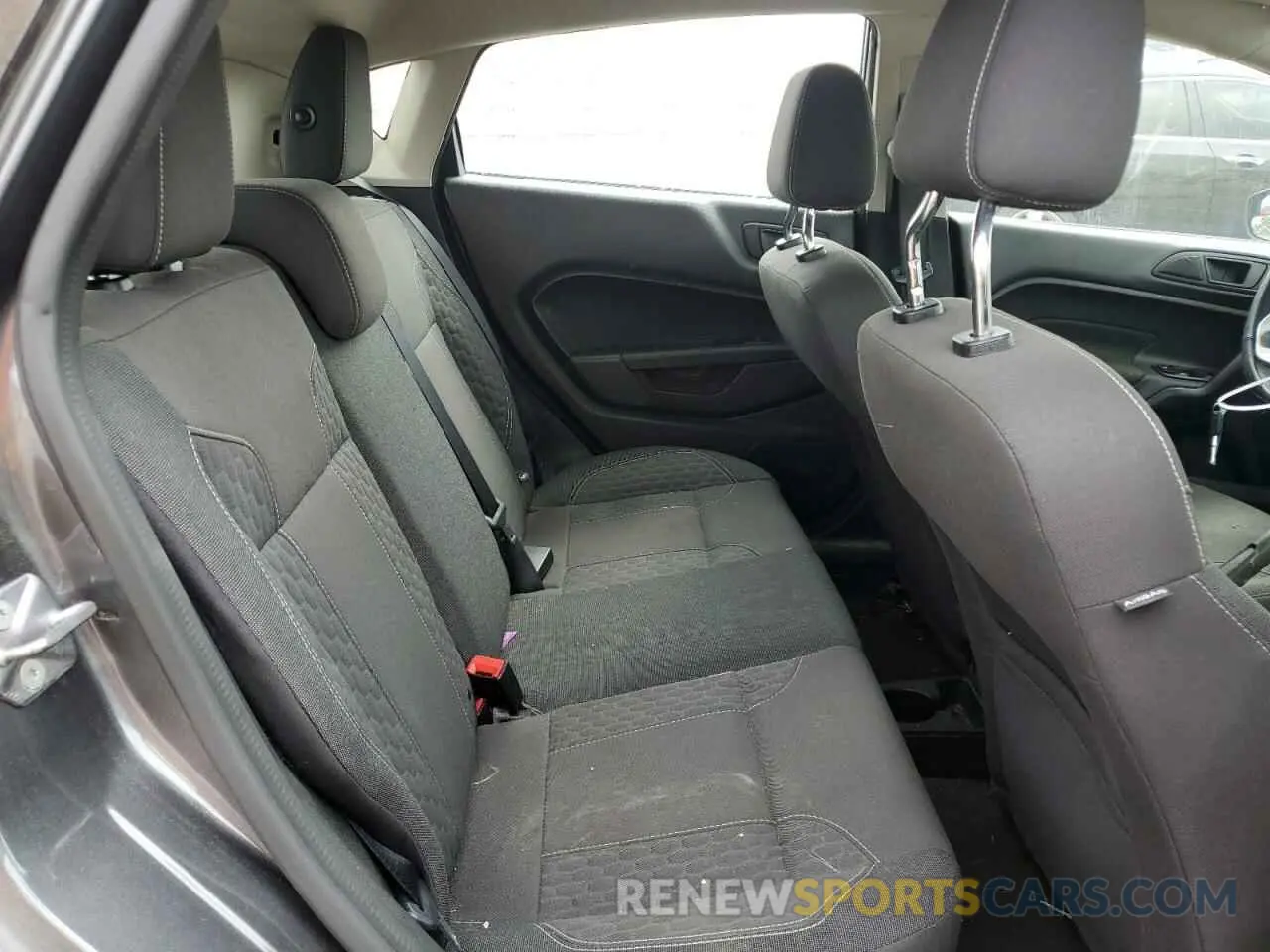 10 fotografías del automóvil dañado 3FADP4EJ8KM124318 FORD FIESTA 2019