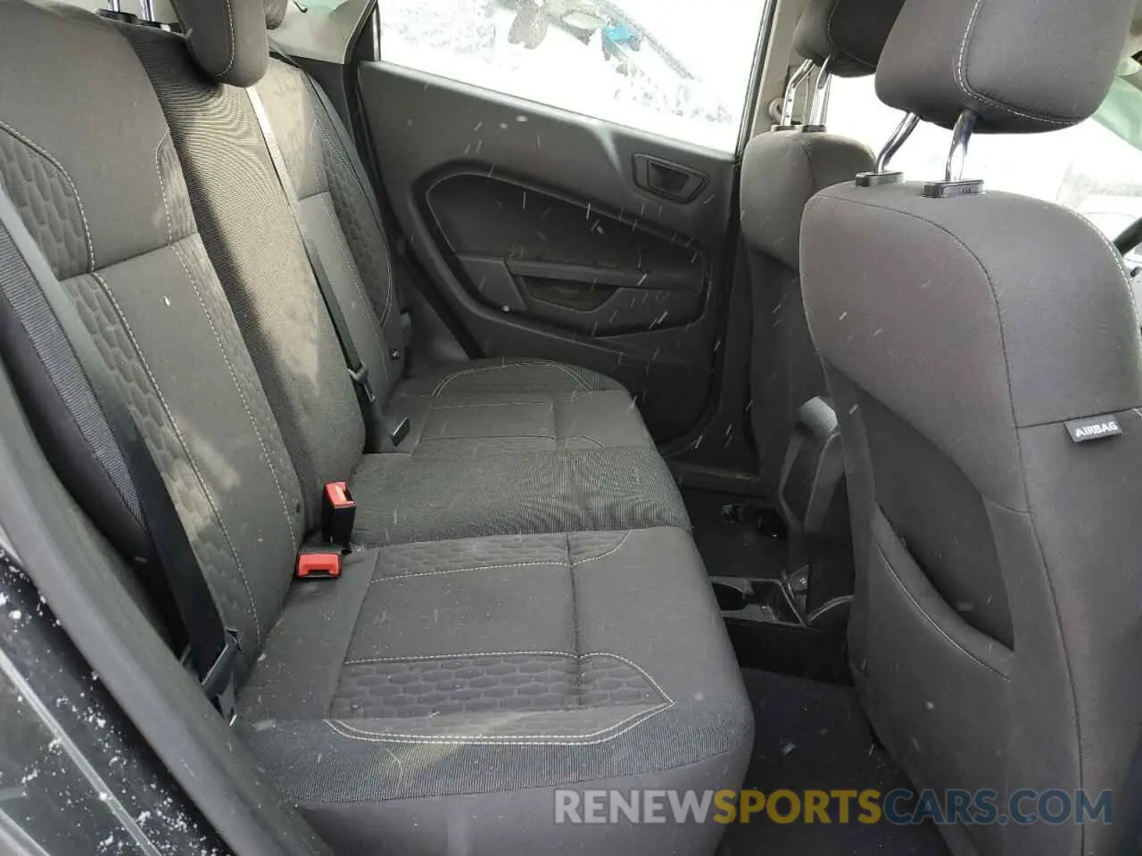 10 fotografías del automóvil dañado 3FADP4EJ9KM107401 FORD FIESTA 2019