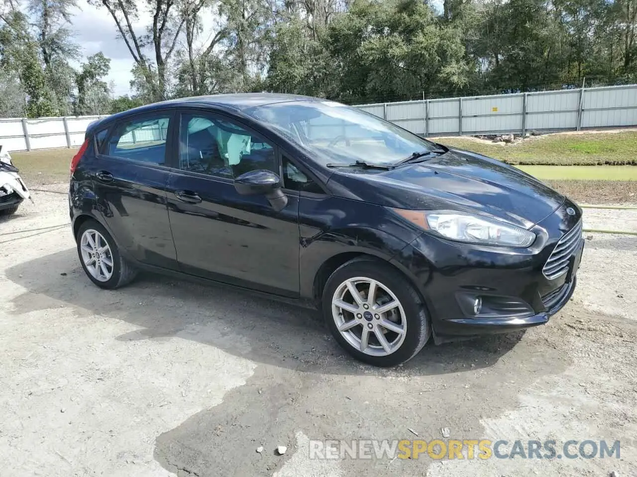 4 fotografías del automóvil dañado 3FADP4EJ9KM133335 FORD FIESTA 2019