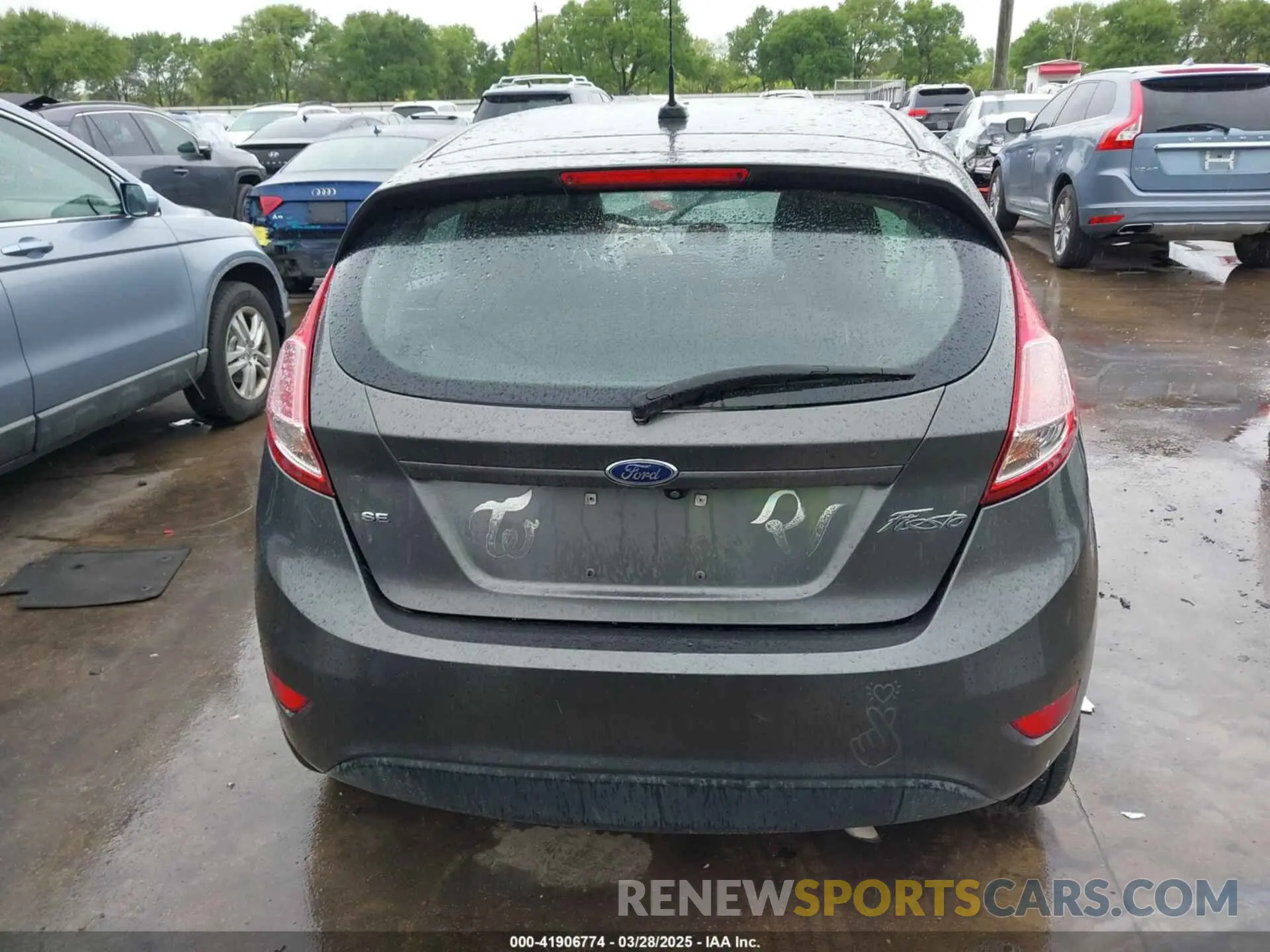 15 fotografías del automóvil dañado 3FADP4EJ9KM138292 FORD FIESTA 2019