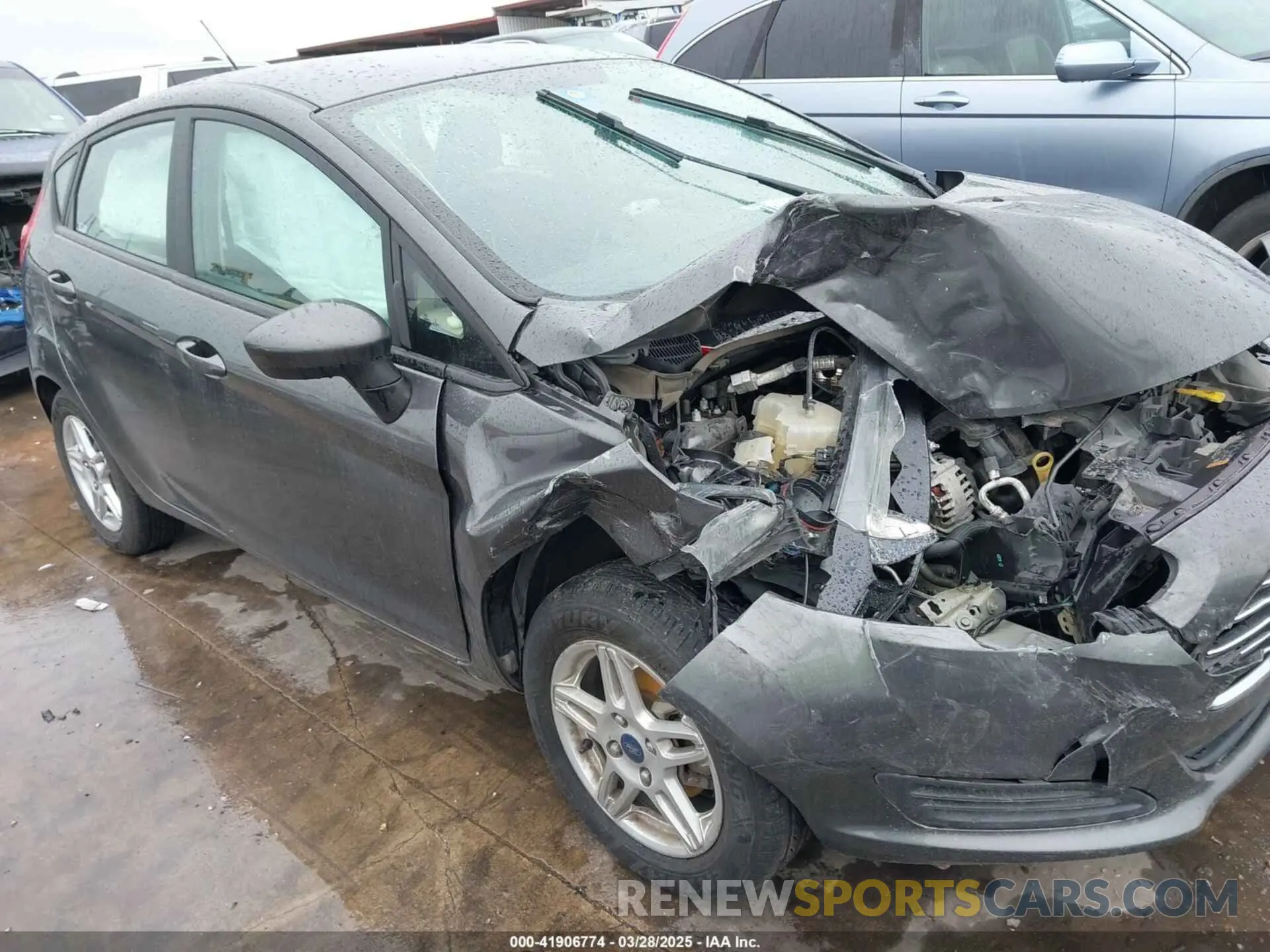6 fotografías del automóvil dañado 3FADP4EJ9KM138292 FORD FIESTA 2019