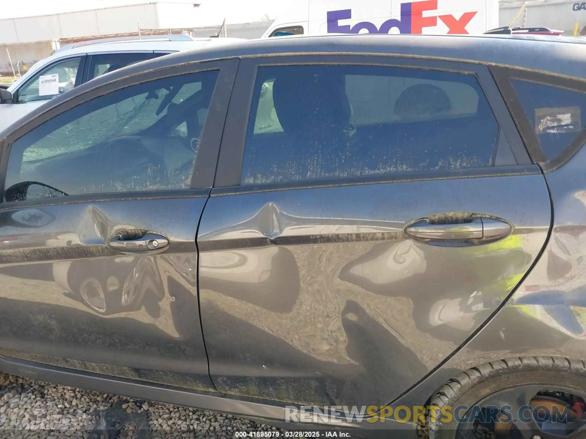 13 fotografías del automóvil dañado 3FADP4GX5KM141899 FORD FIESTA 2019
