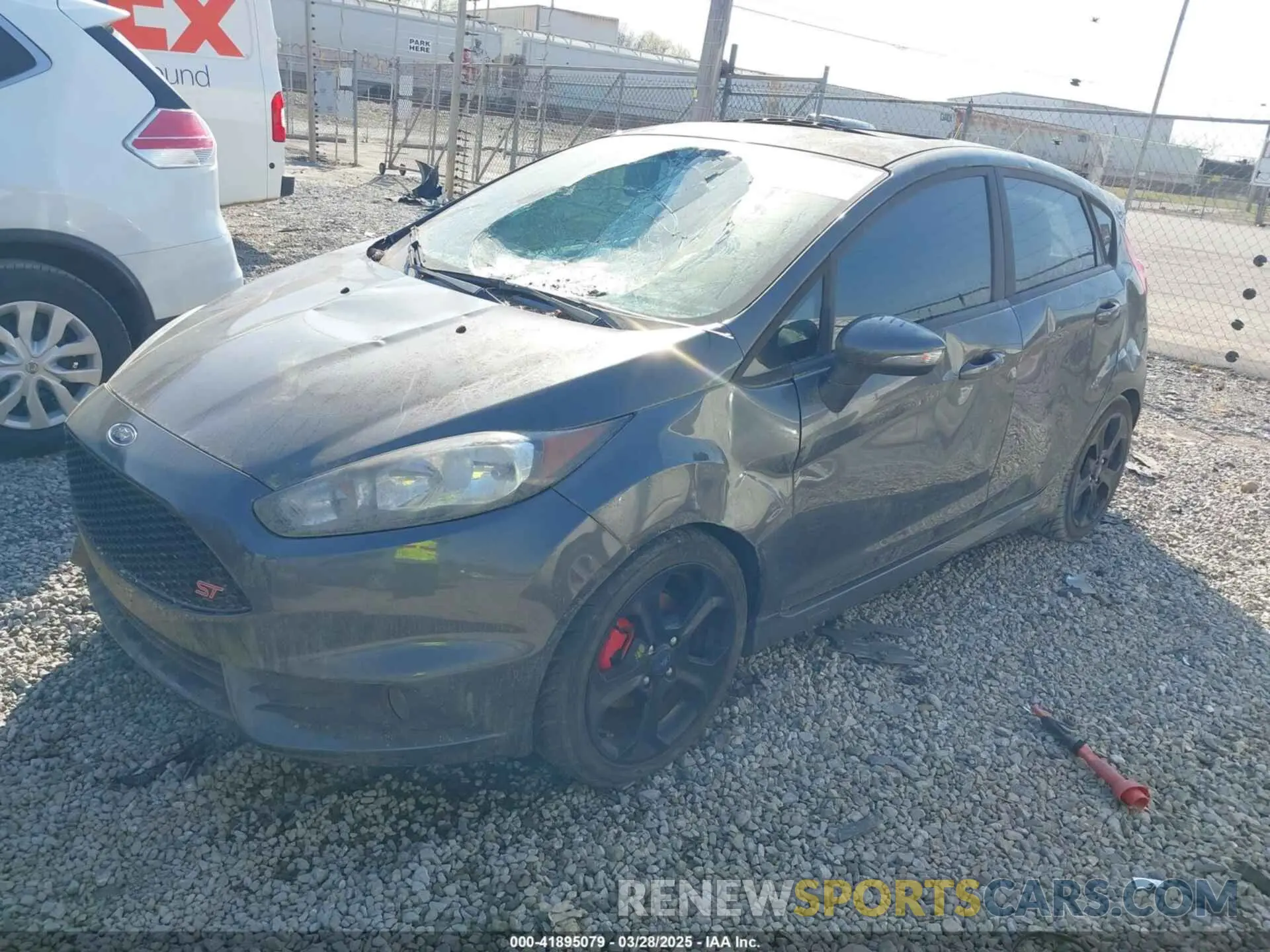 2 fotografías del automóvil dañado 3FADP4GX5KM141899 FORD FIESTA 2019