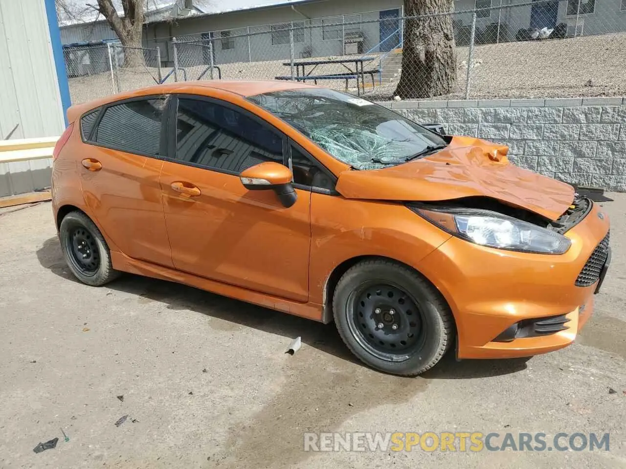 4 fotografías del automóvil dañado 3FADP4GX9KM119596 FORD FIESTA 2019