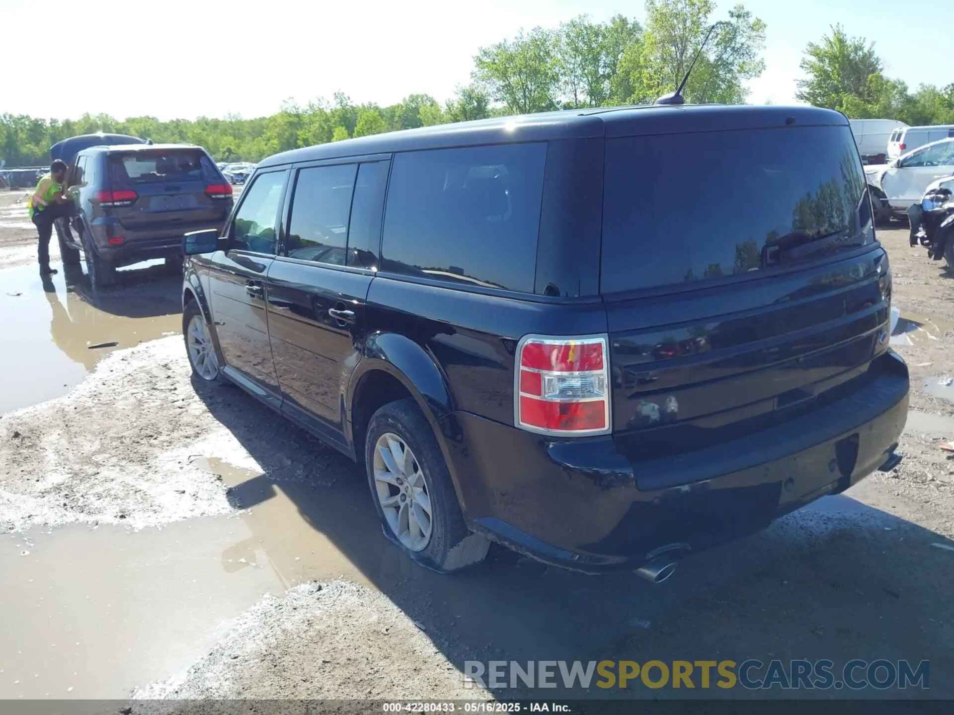 3 fotografías del automóvil dañado 2FMGK5B81KBA27147 FORD FLEX 2019