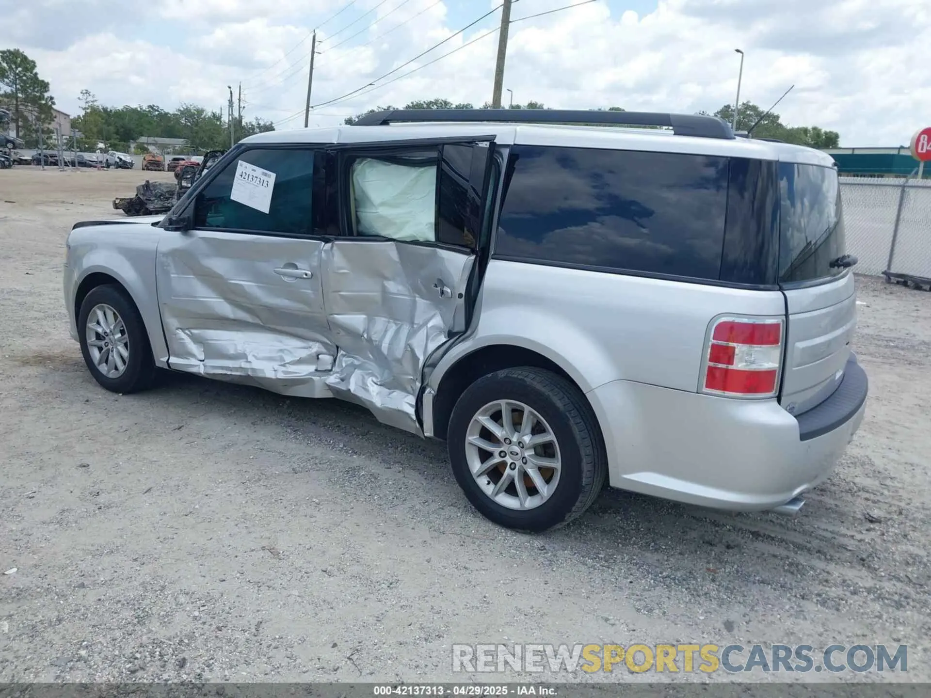 3 fotografías del automóvil dañado 2FMGK5B85KBA36451 FORD FLEX 2019