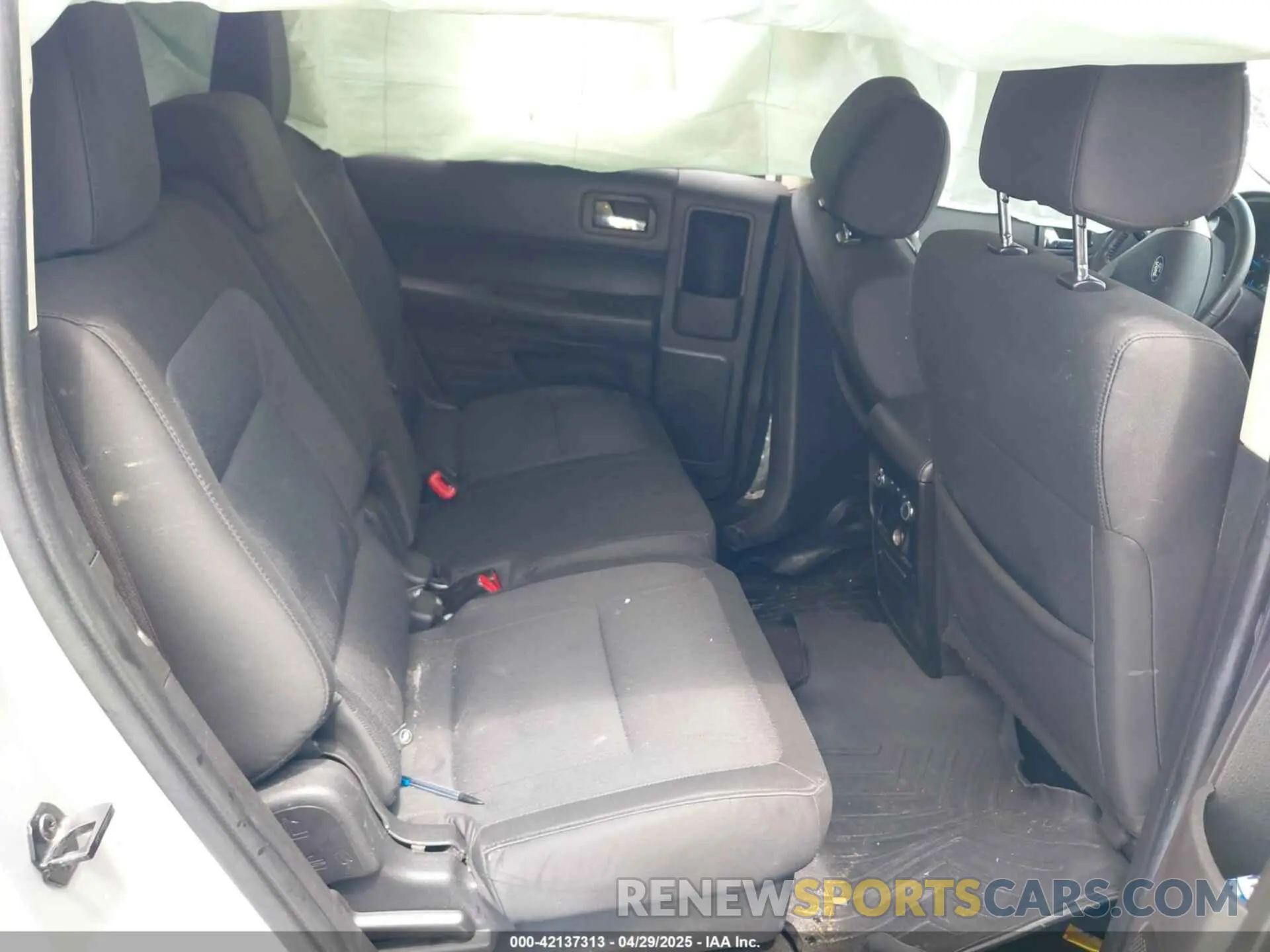 8 fotografías del automóvil dañado 2FMGK5B85KBA36451 FORD FLEX 2019