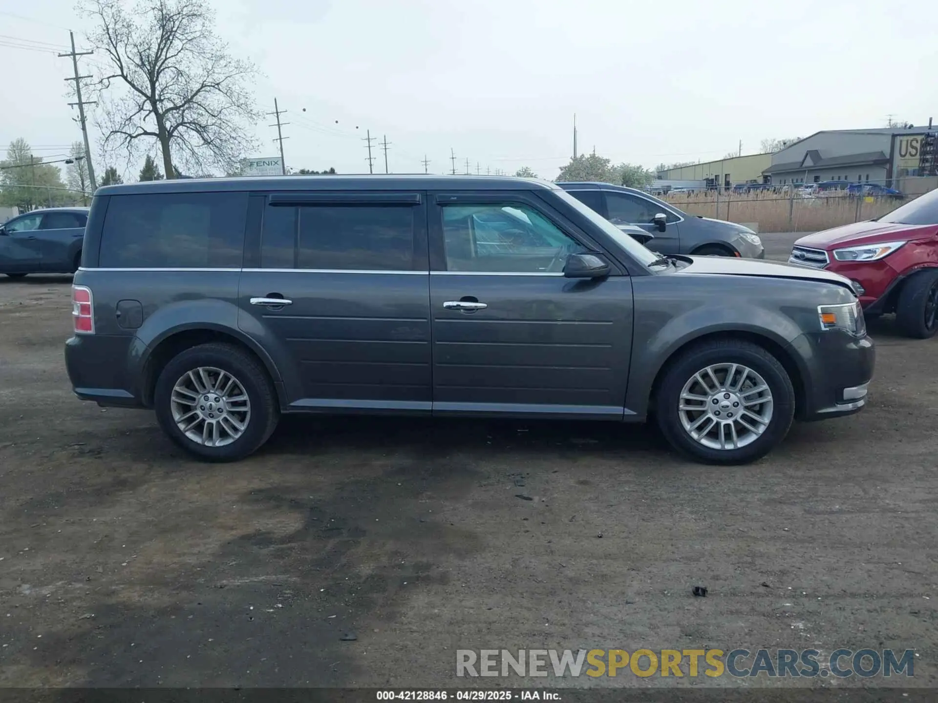 12 fotografías del automóvil dañado 2FMGK5C84KBA00572 FORD FLEX 2019