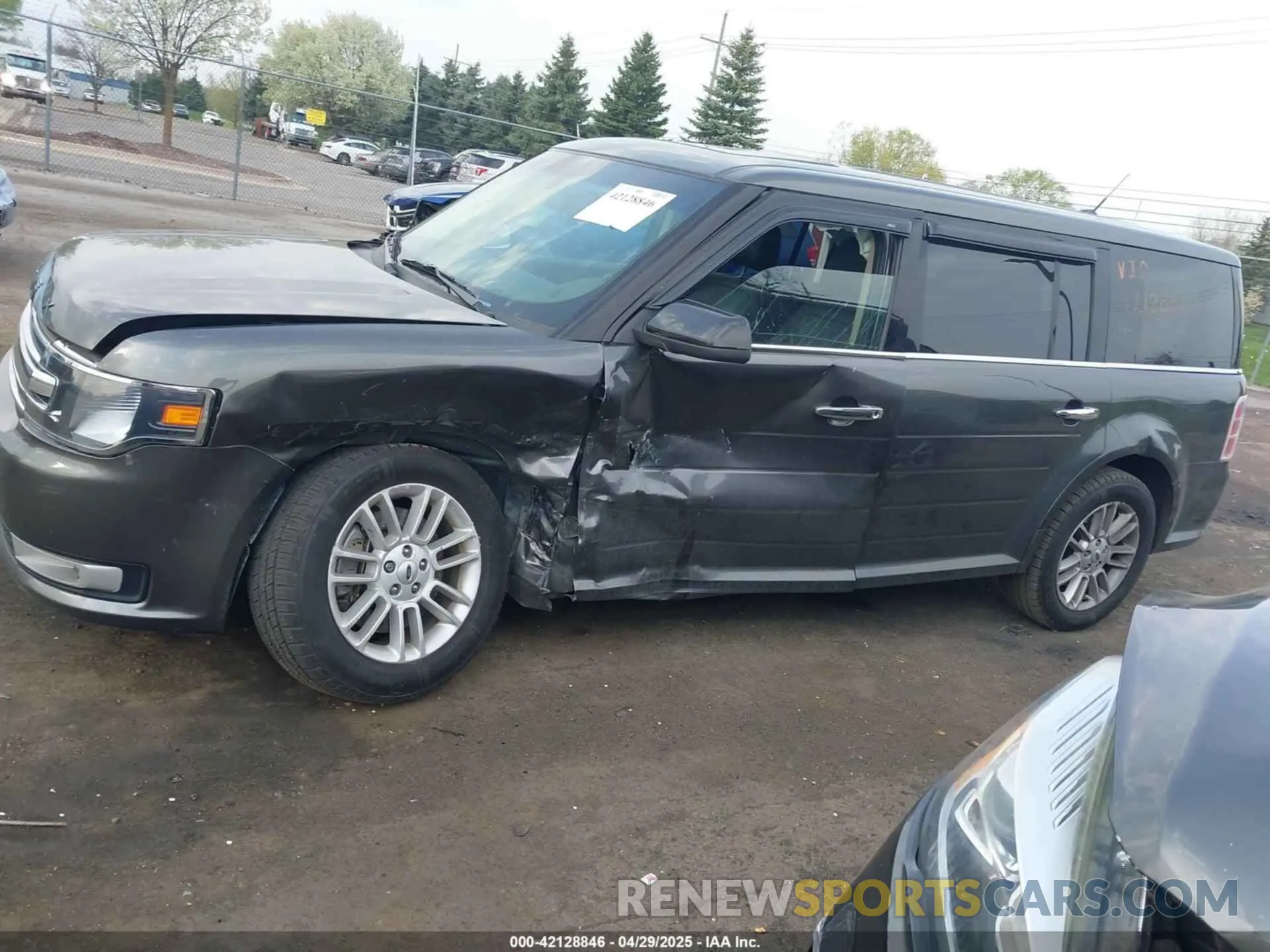 13 fotografías del automóvil dañado 2FMGK5C84KBA00572 FORD FLEX 2019