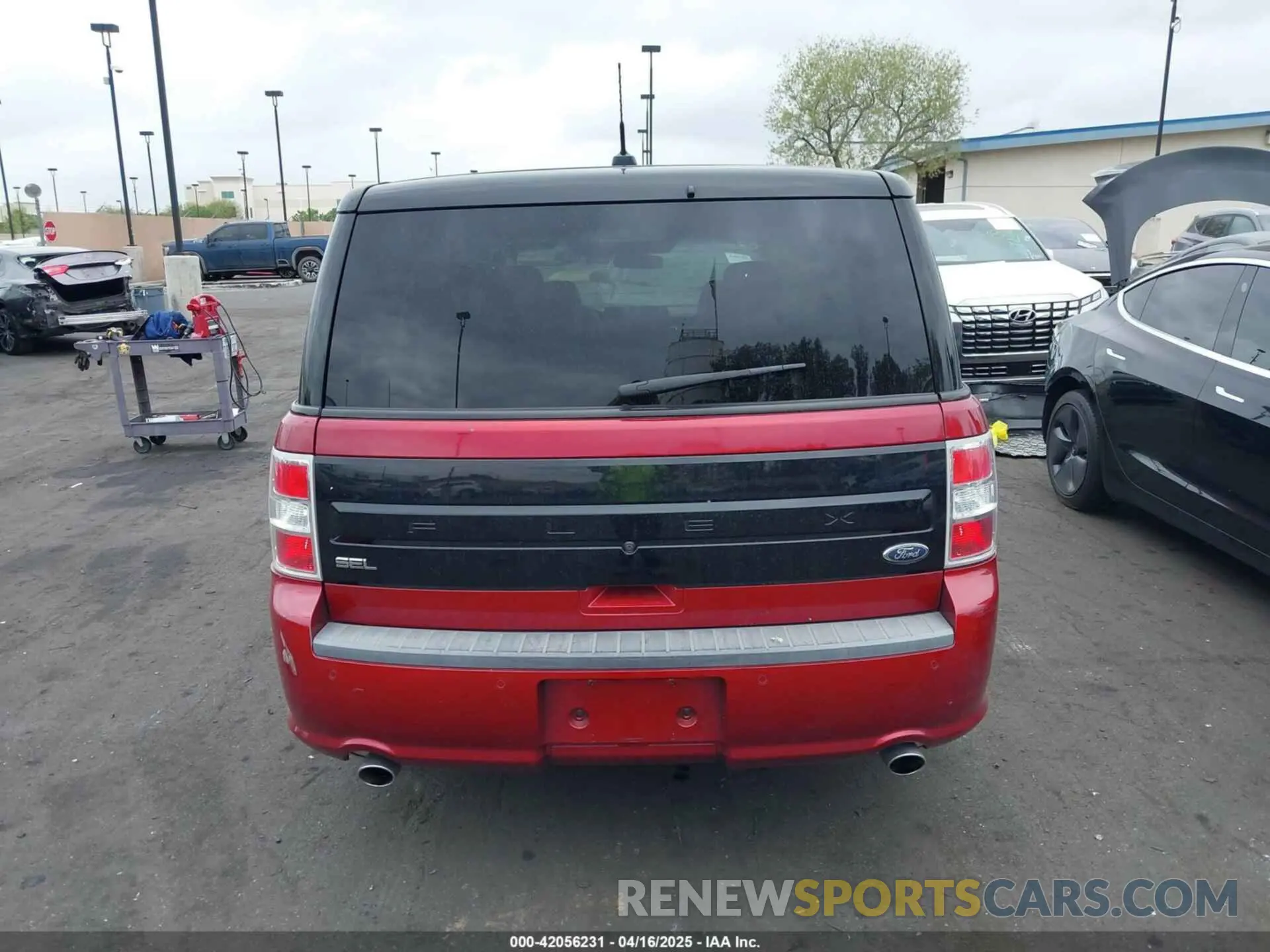 16 fotografías del automóvil dañado 2FMGK5C86KBA07992 FORD FLEX 2019