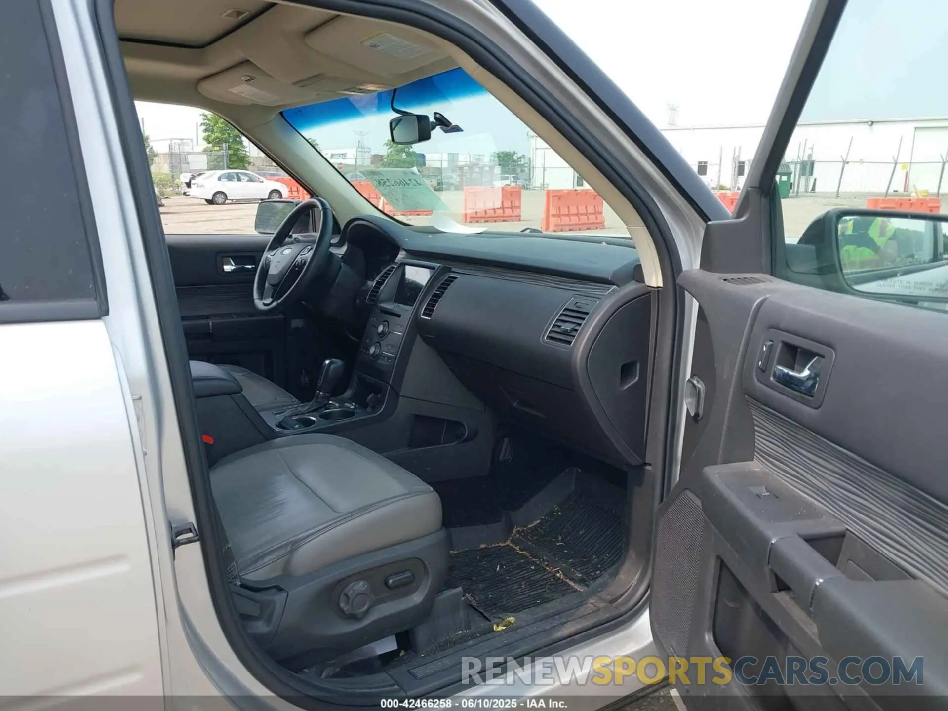 5 fotografías del automóvil dañado 2FMGK5C88KBA07508 FORD FLEX 2019