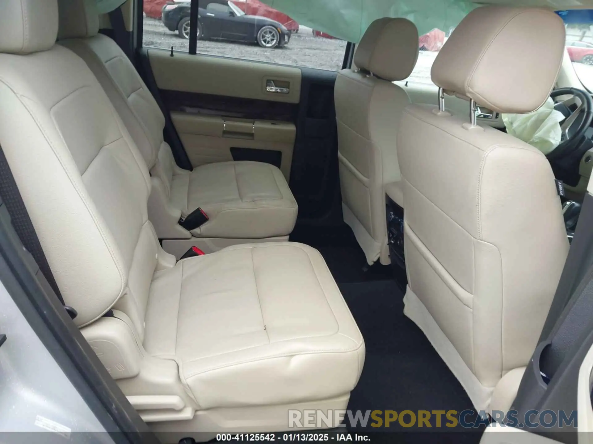 8 fotografías del automóvil dañado 2FMGK5D80KBA07565 FORD FLEX 2019