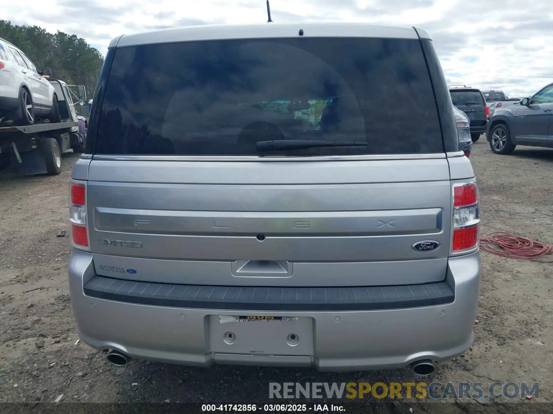 16 fotografías del automóvil dañado 2FMGK5D87KBA19647 FORD FLEX 2019