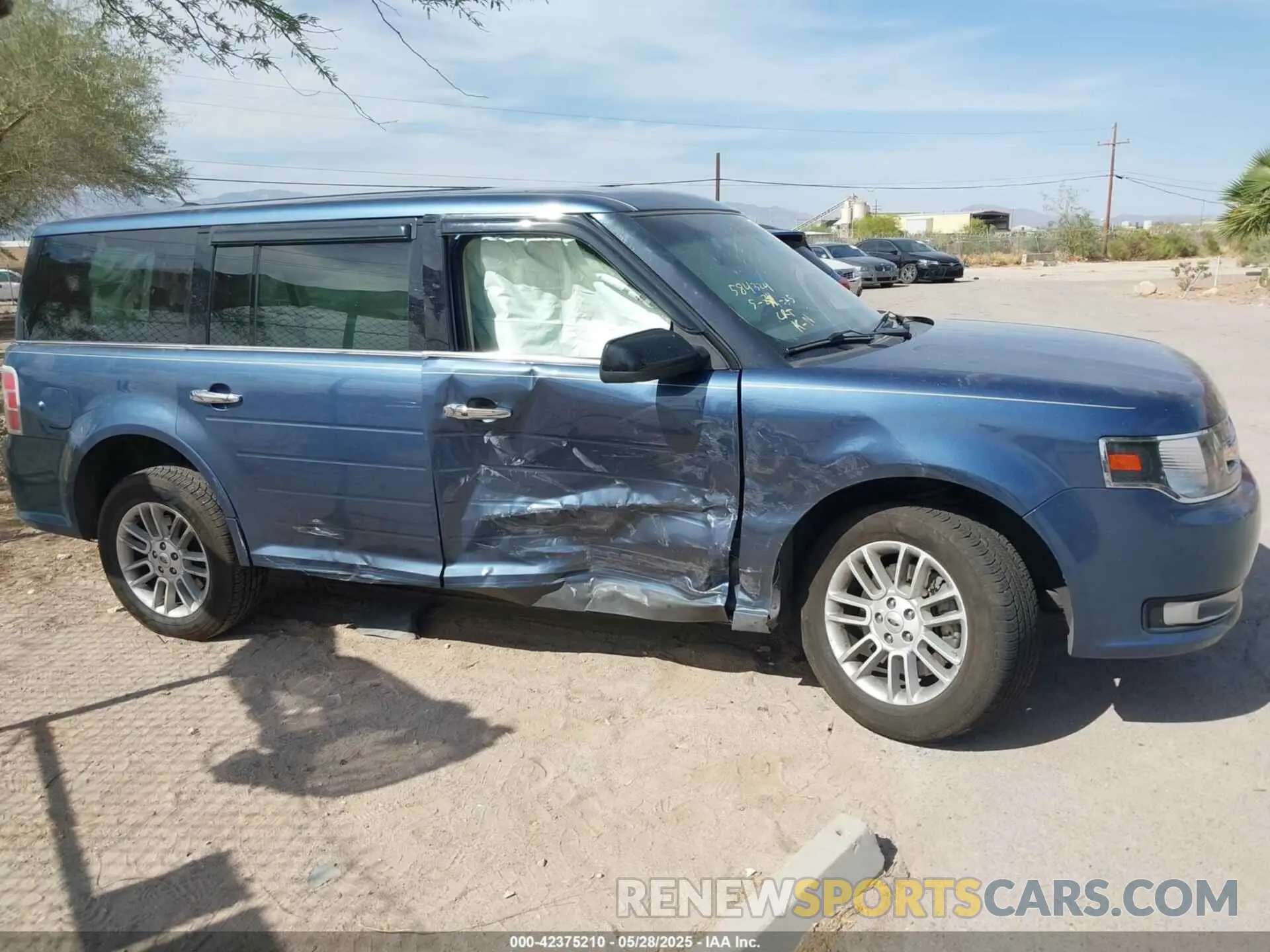 13 fotografías del automóvil dañado 2FMHK6C88KBA07373 FORD FLEX 2019