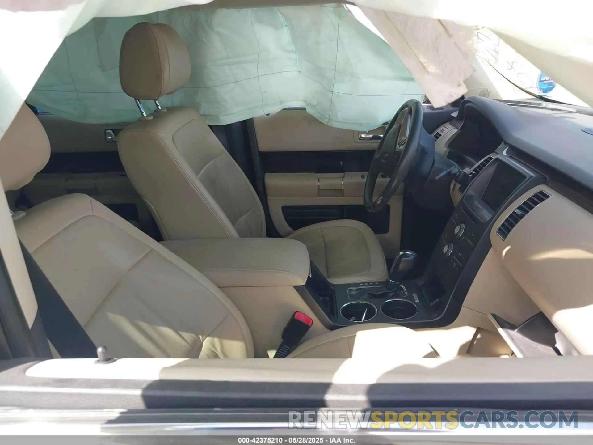 5 fotografías del automóvil dañado 2FMHK6C88KBA07373 FORD FLEX 2019