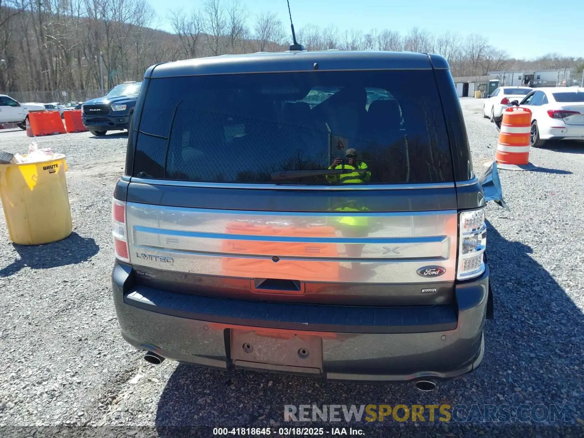 15 fotografías del automóvil dañado 2FMHK6D88KBA36189 FORD FLEX 2019