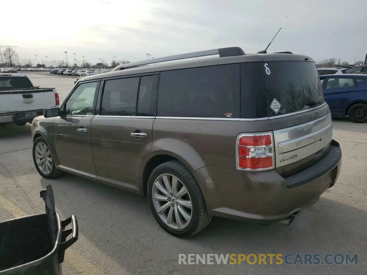 2 fotografías del automóvil dañado 2FMHK6DT0KBA22923 FORD FLEX 2019