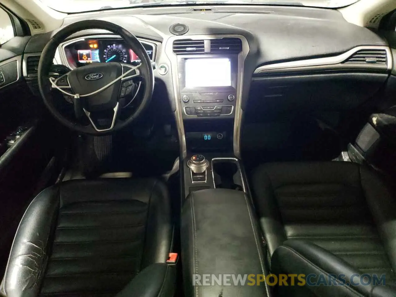 8 fotografías del automóvil dañado 3FA6P0CD0KR238296 FORD FUSION 2019