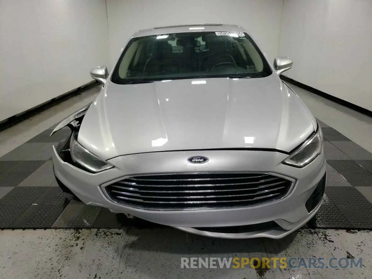 5 fotografías del automóvil dañado 3FA6P0CD0KR254062 FORD FUSION 2019