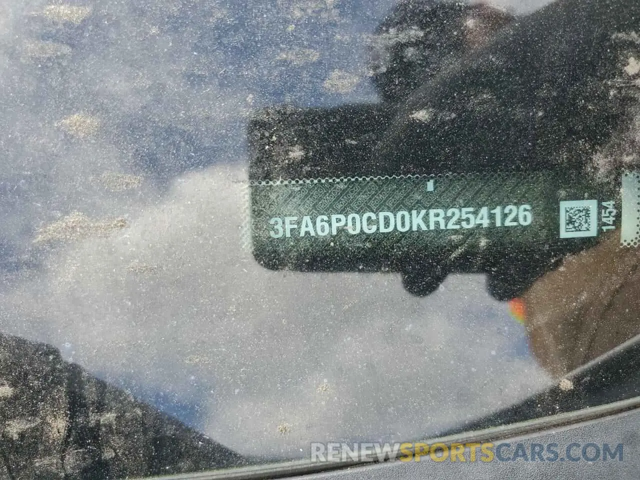 12 fotografías del automóvil dañado 3FA6P0CD0KR254126 FORD FUSION 2019